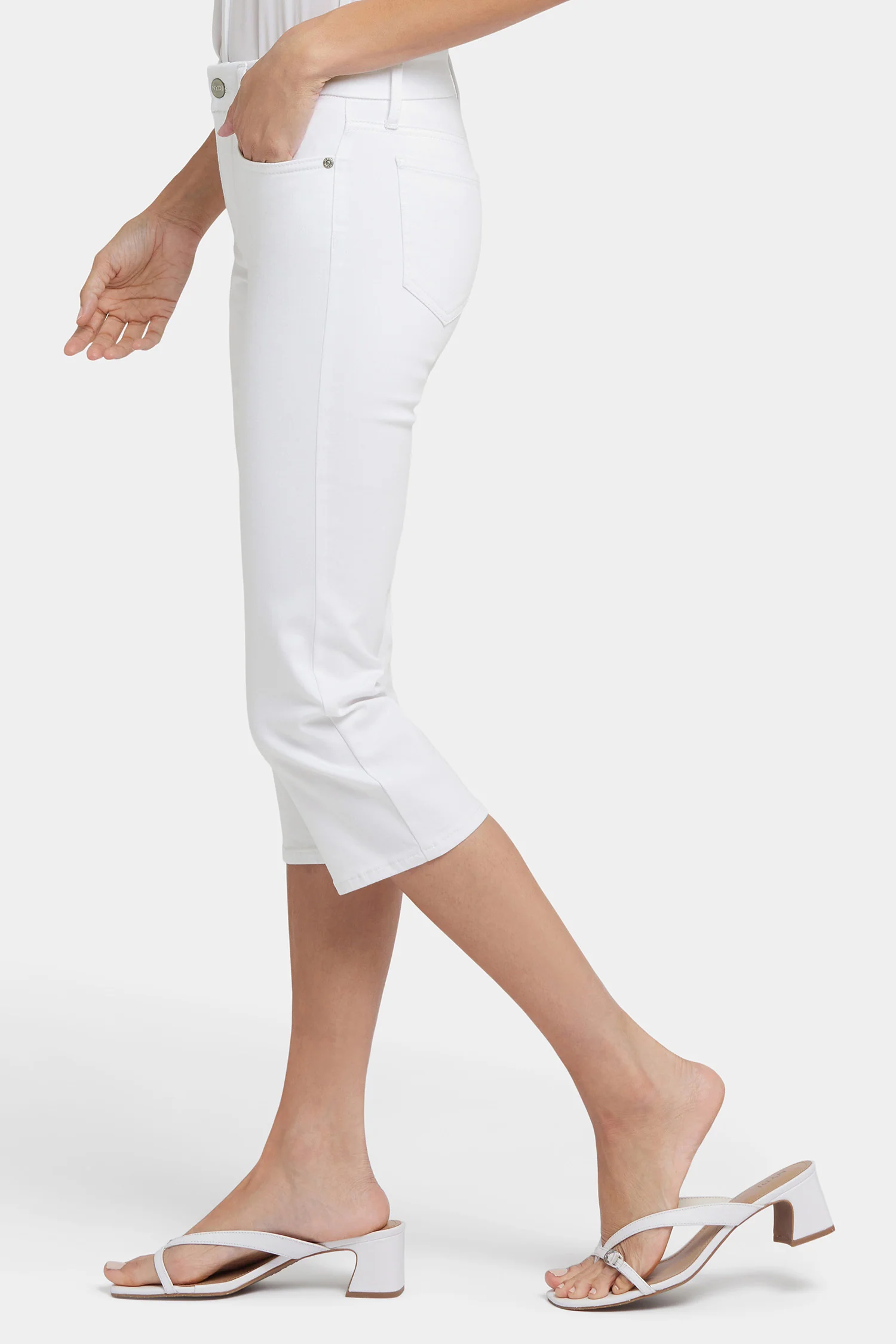10001-waist-match-marilyn-straight-crop-jeans-in-petite-optic-white-1.webp