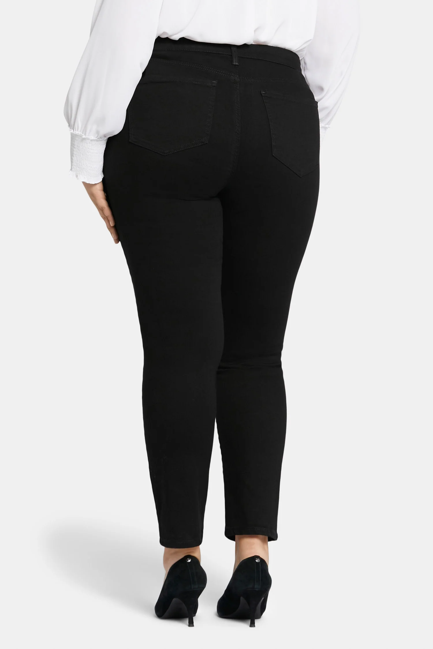 1003-sheri-slim-jeans-in-plus-size-black-1.webp