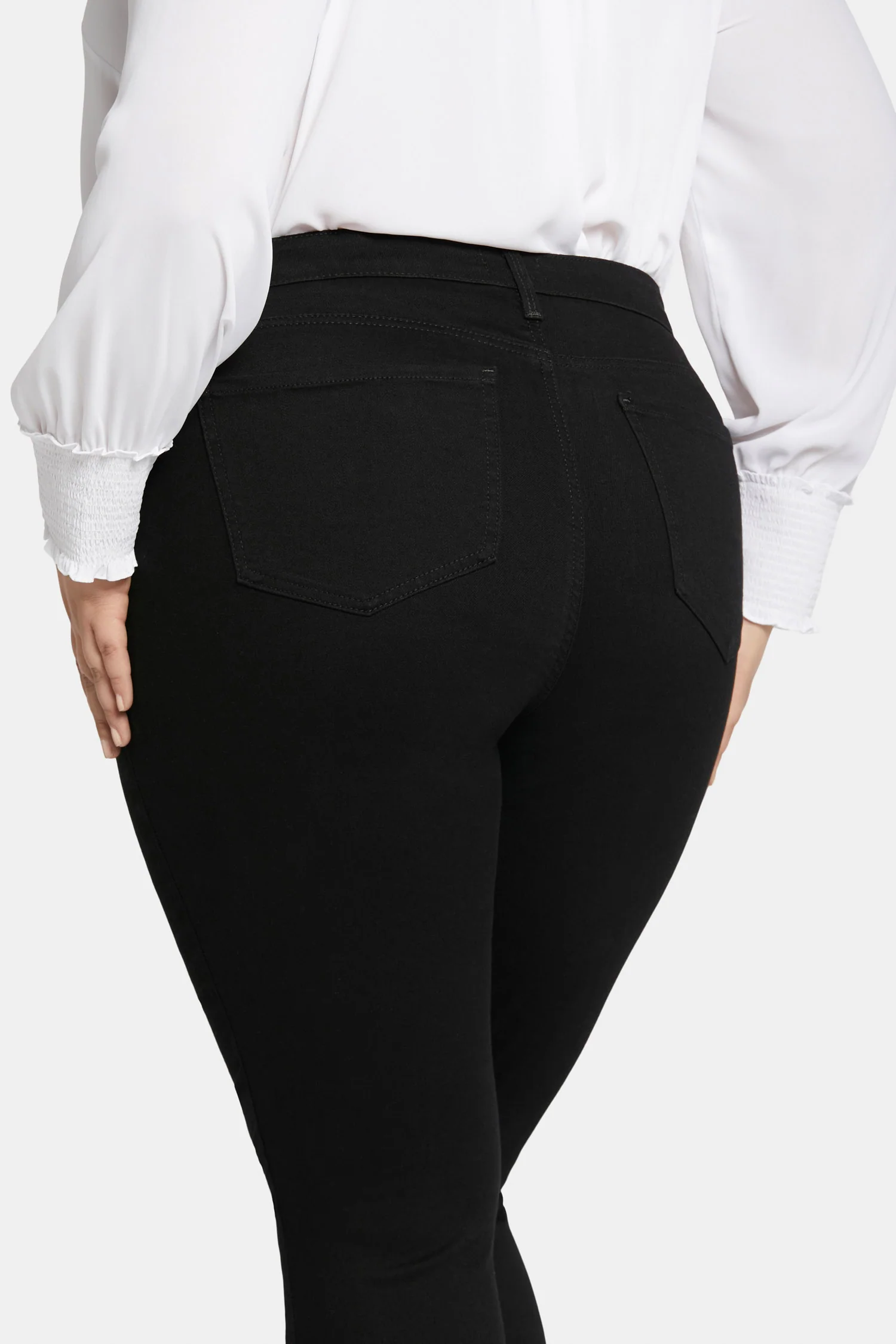 1003-sheri-slim-jeans-in-plus-size-black-1.webp