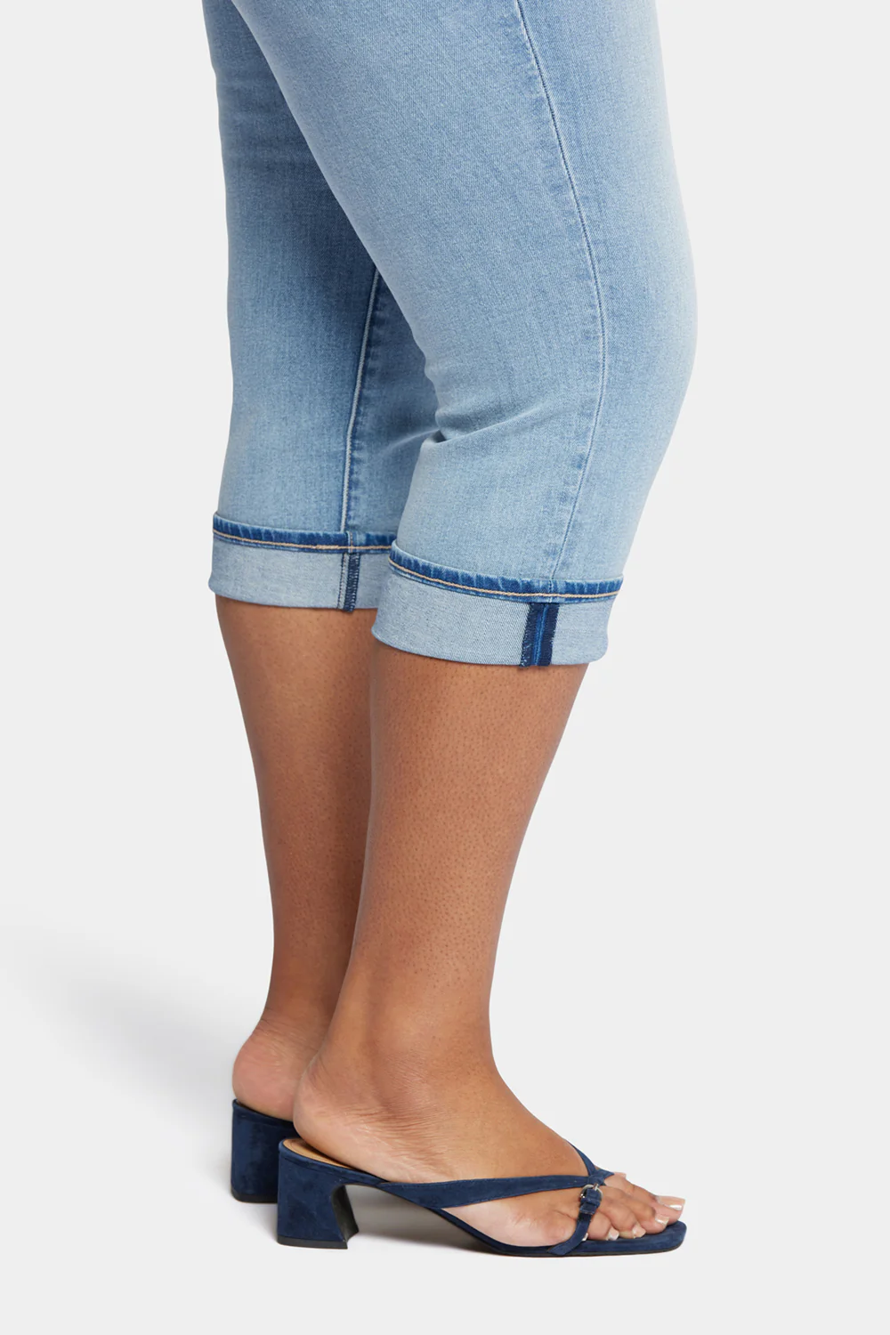 10086-marilyn-straight-crop-jeans-in-plus-size-afterglow-1.webp