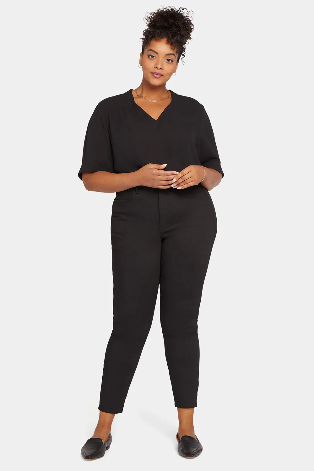 10183-ami-skinny-jeans-in-plus-size-black-rinse-1.webp