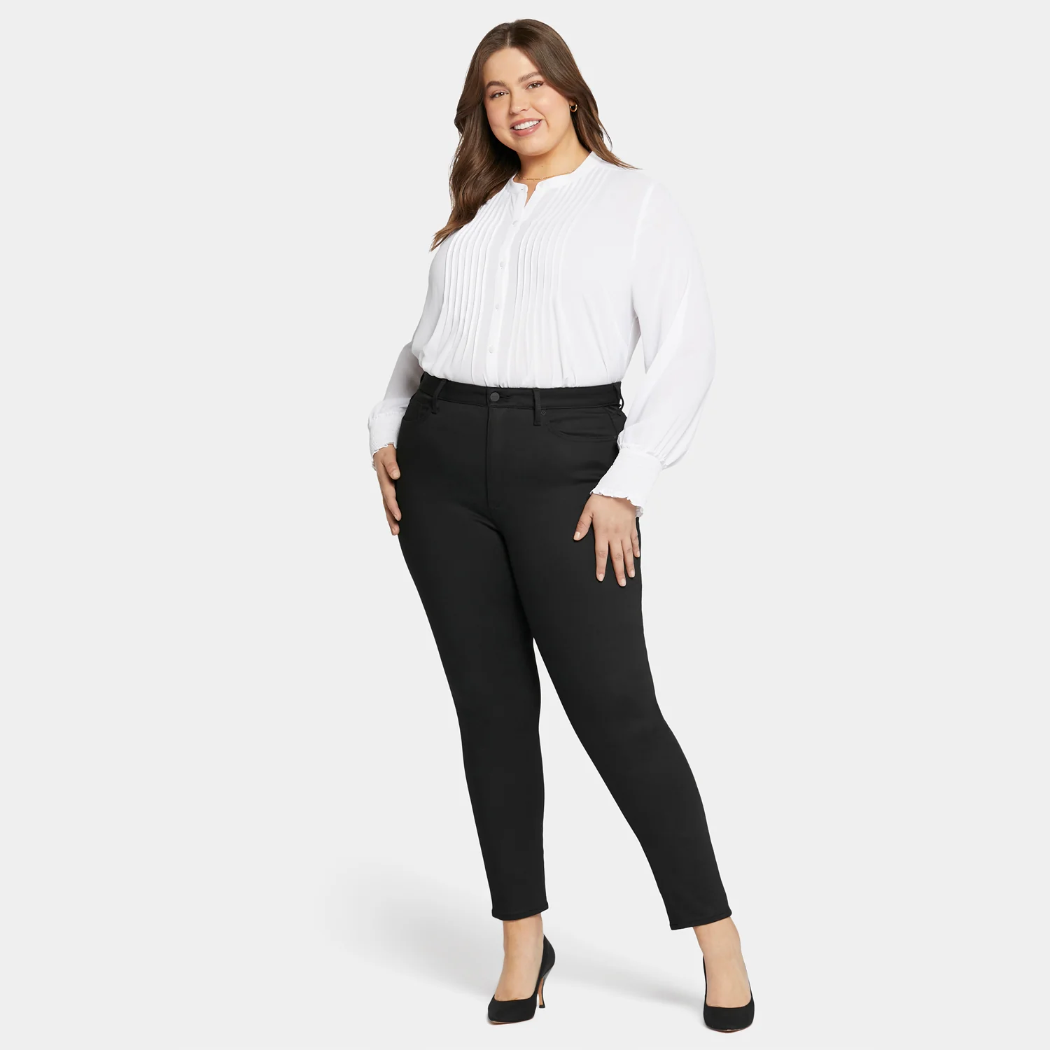10183-ami-skinny-jeans-in-plus-size-black-rinse-1.webp