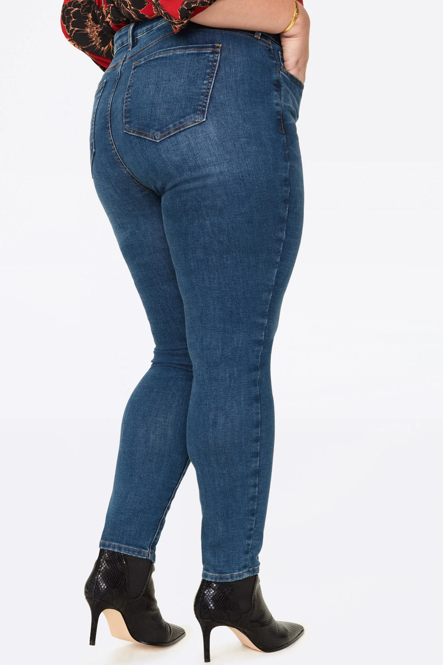 10249-ami-skinny-jeans-in-plus-size-presidio-1.webp