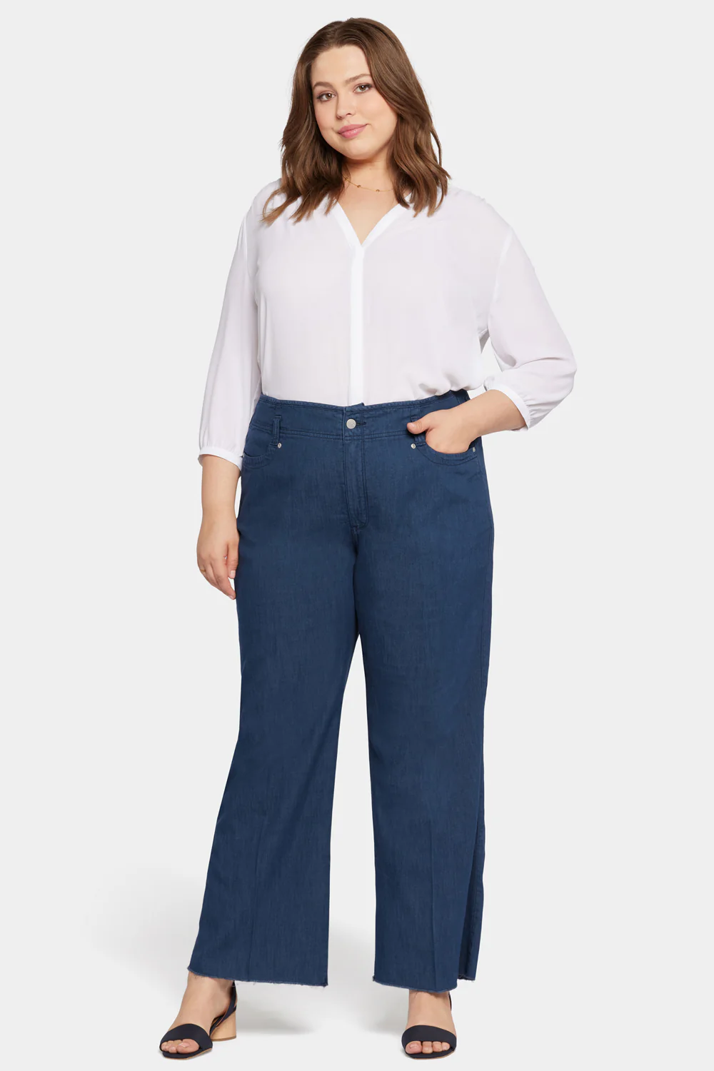 10308-teresa-wide-leg-jeans-in-plus-size-serendipity-1.webp