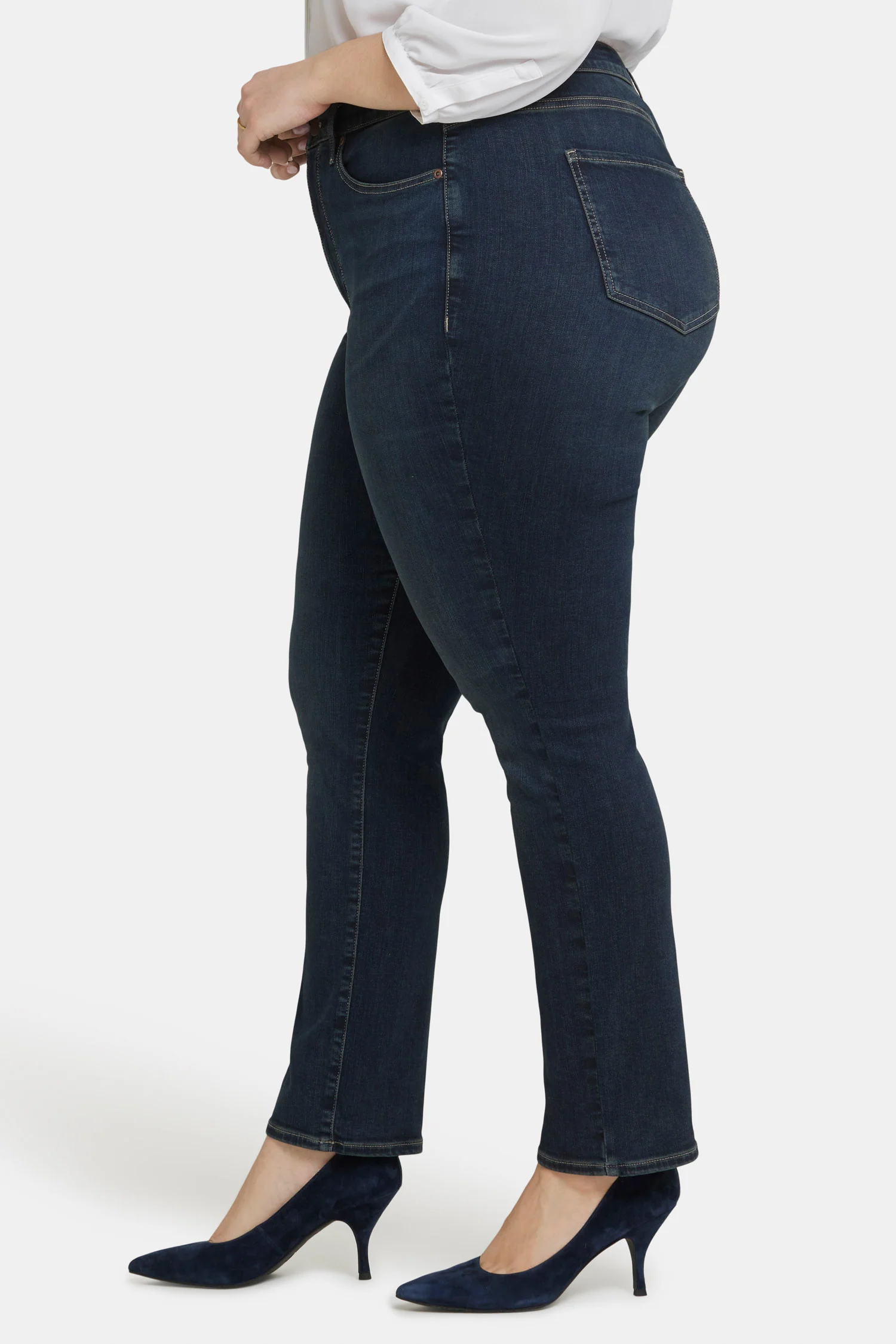 1036-sheri-slim-jeans-in-plus-size-presley-1.webp