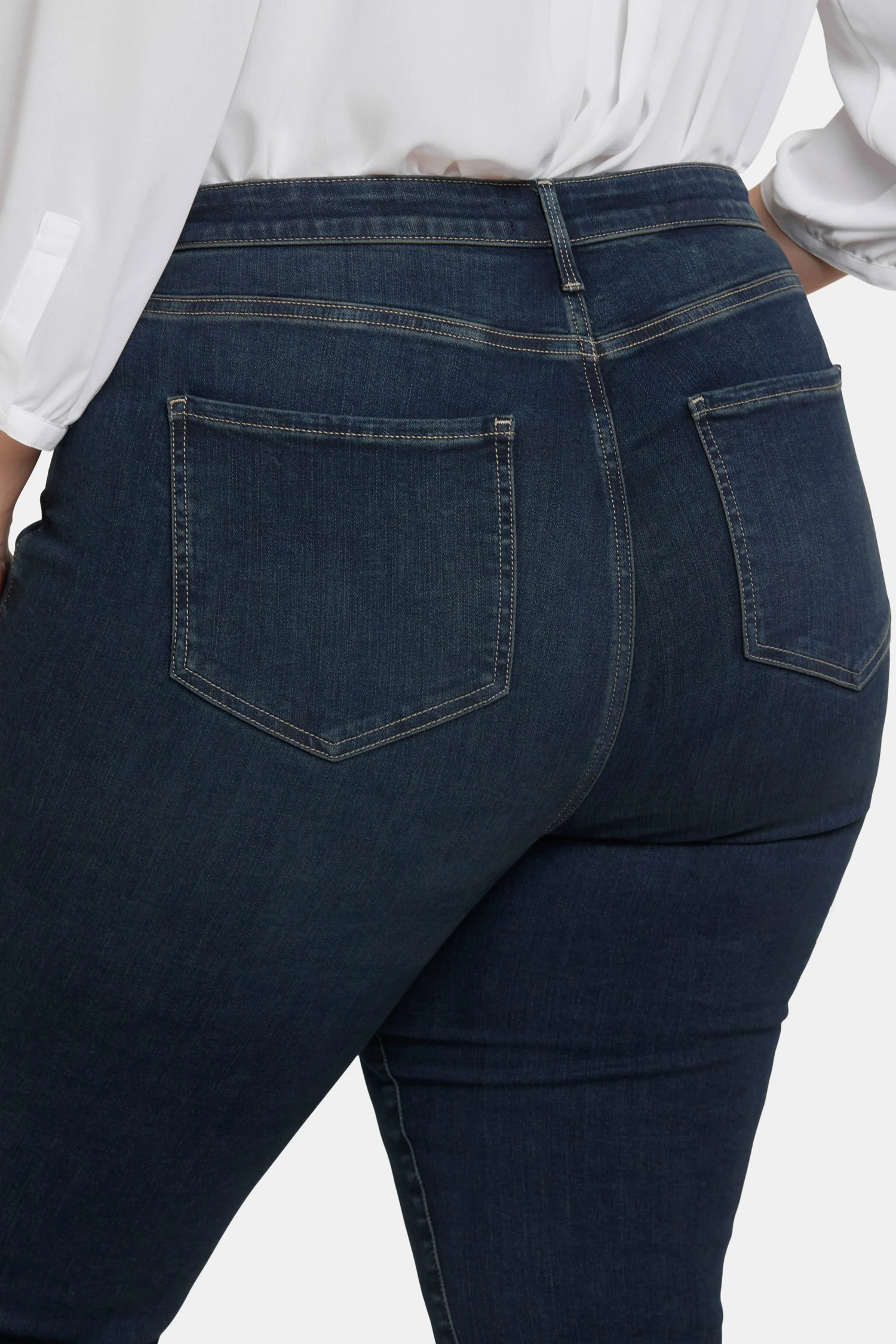 1036-sheri-slim-jeans-in-plus-size-presley-1.webp