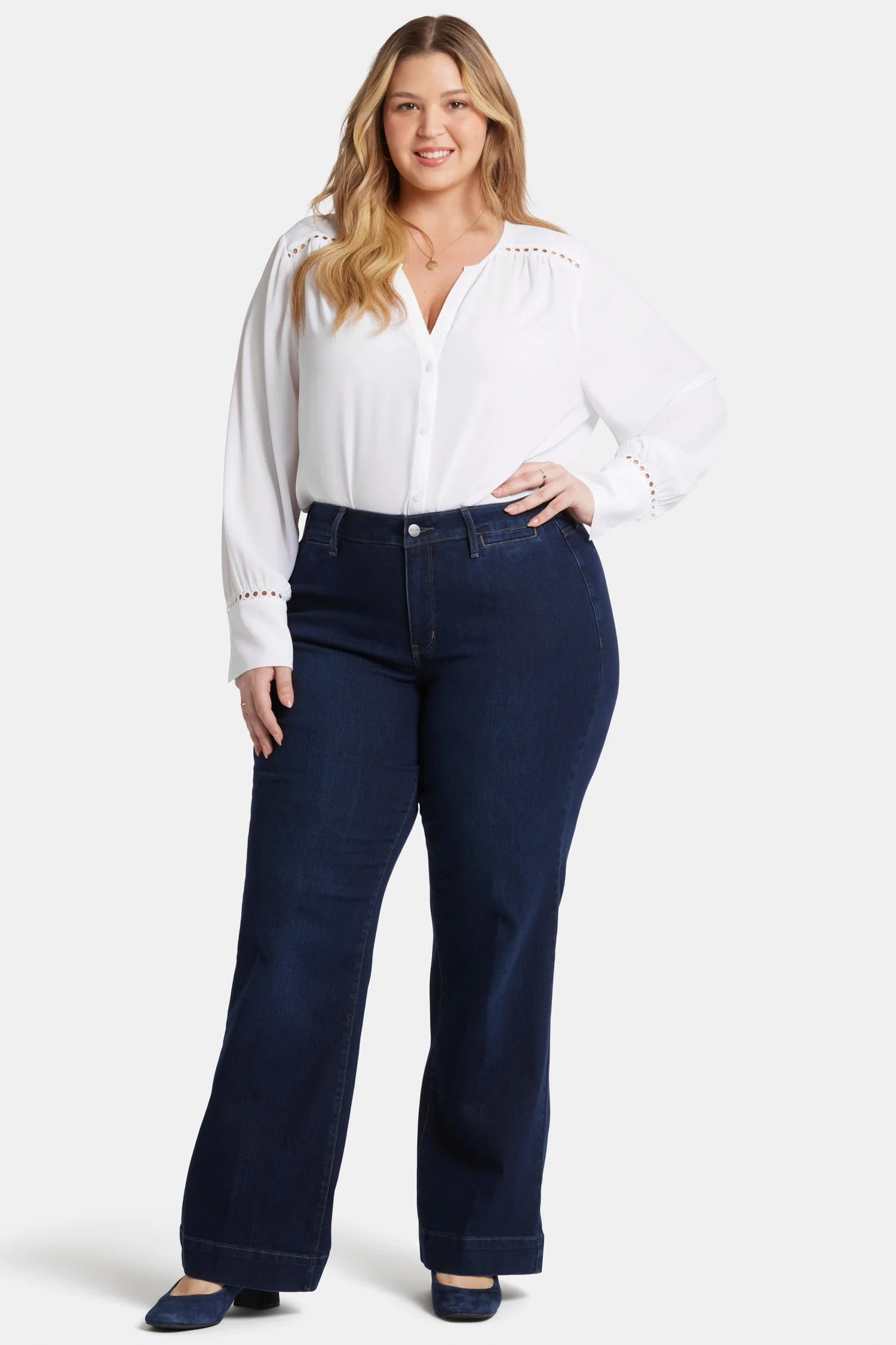 10470-teresa-trouser-jeans-in-plus-size-burbank-wash-1.webp