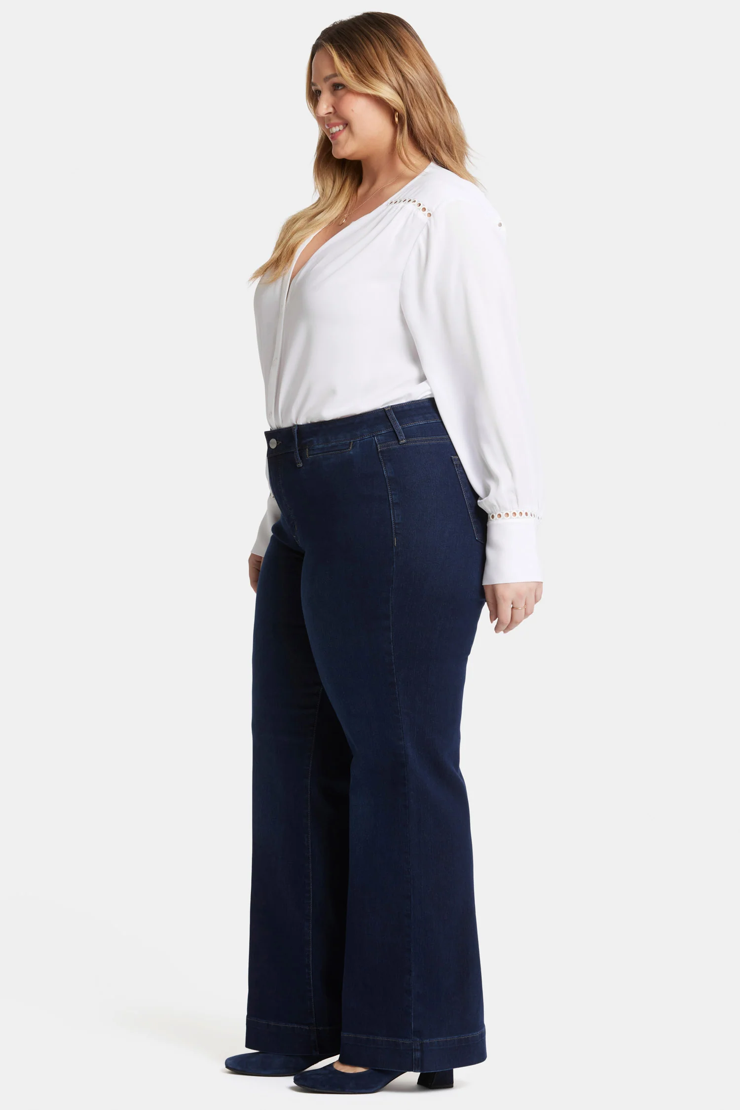 10470-teresa-trouser-jeans-in-plus-size-burbank-wash-1.webp
