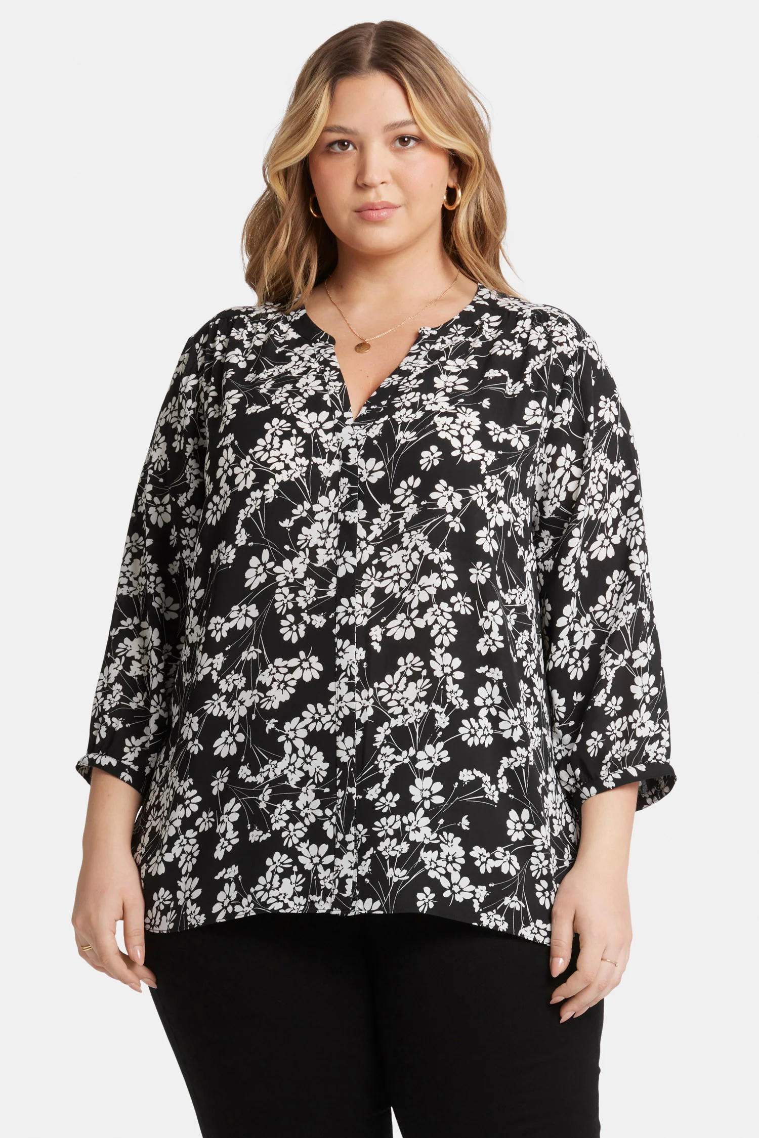 10479-pintuck-blouse-in-plus-size-stefania-1.webp