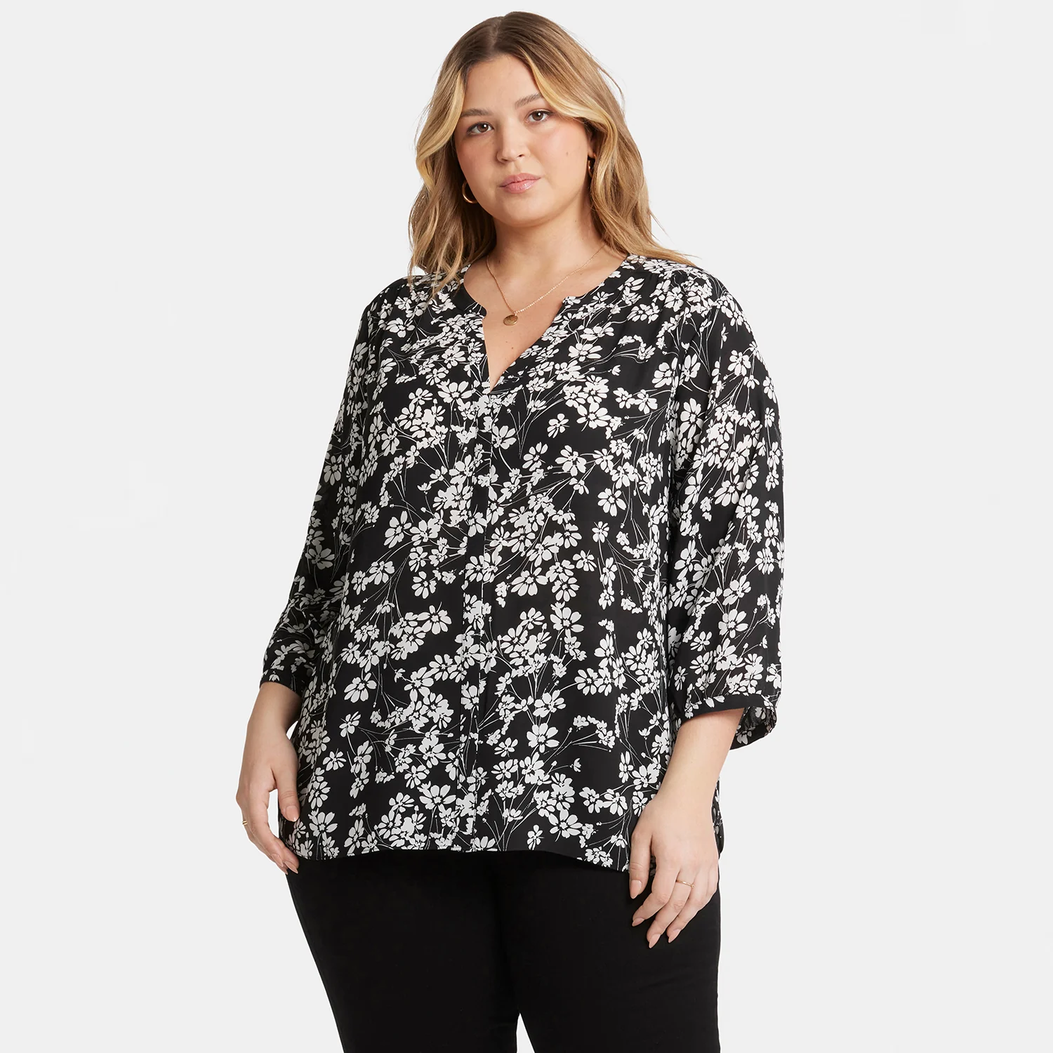 10479-pintuck-blouse-in-plus-size-stefania-1.webp