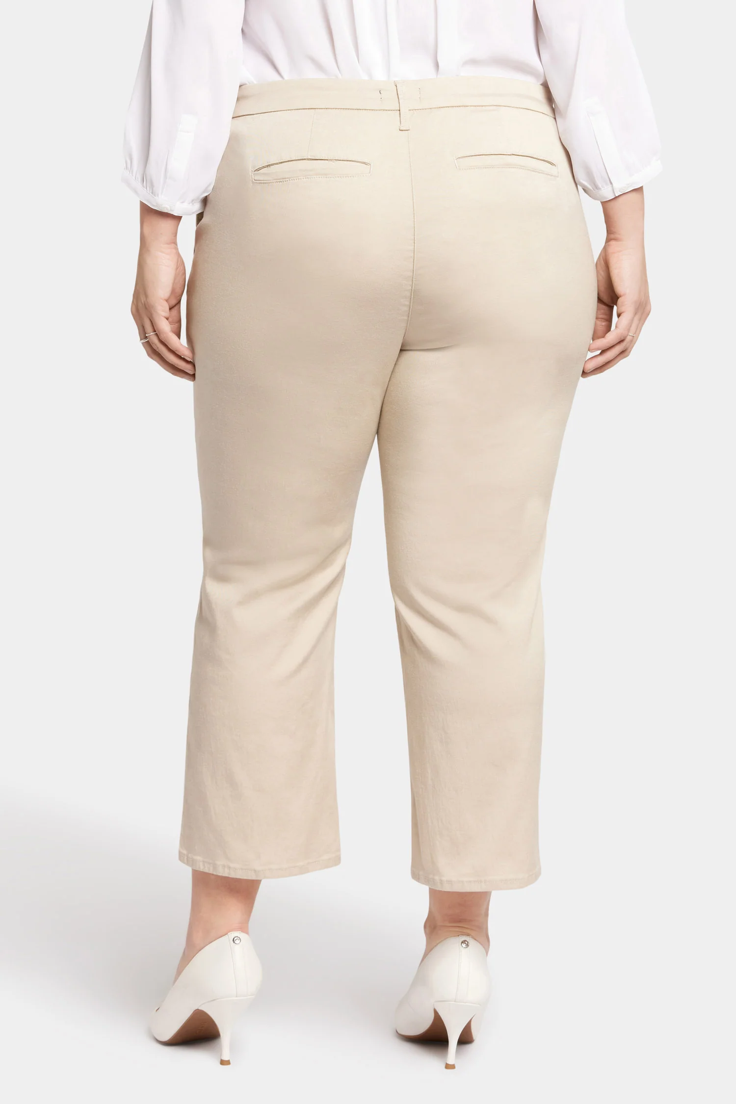 10543-piper-trouser-pants-in-plus-size-feather-1.webp