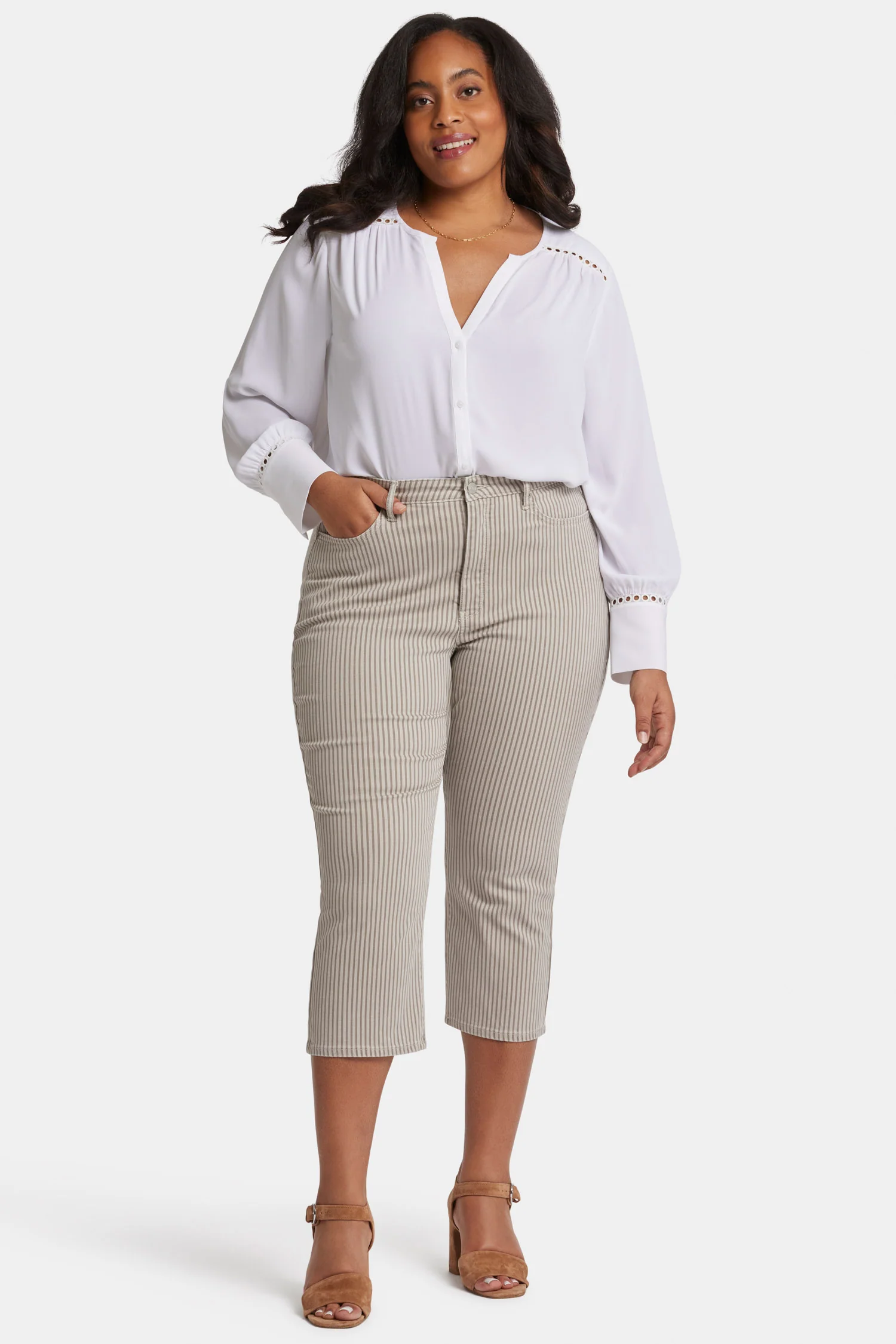 10607-joni-relaxed-capri-jeans-in-plus-size-sandbar-stripe-1.webp