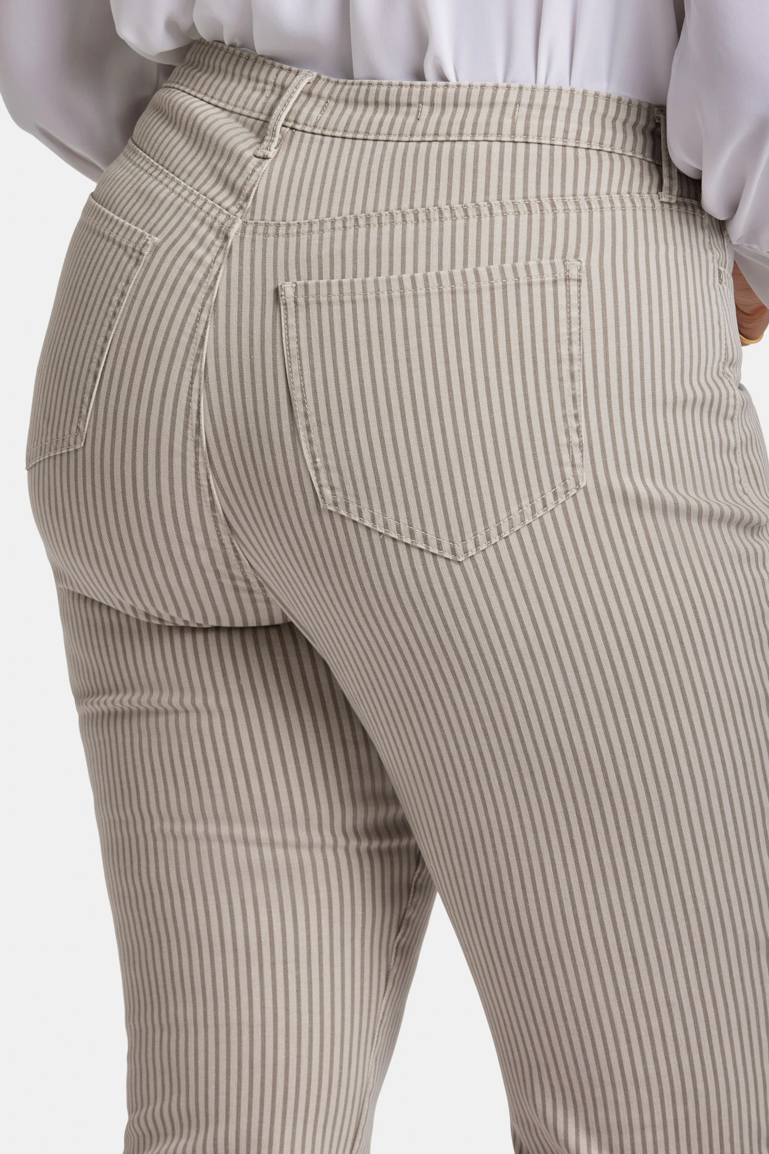 10607-joni-relaxed-capri-jeans-in-plus-size-sandbar-stripe-1.webp