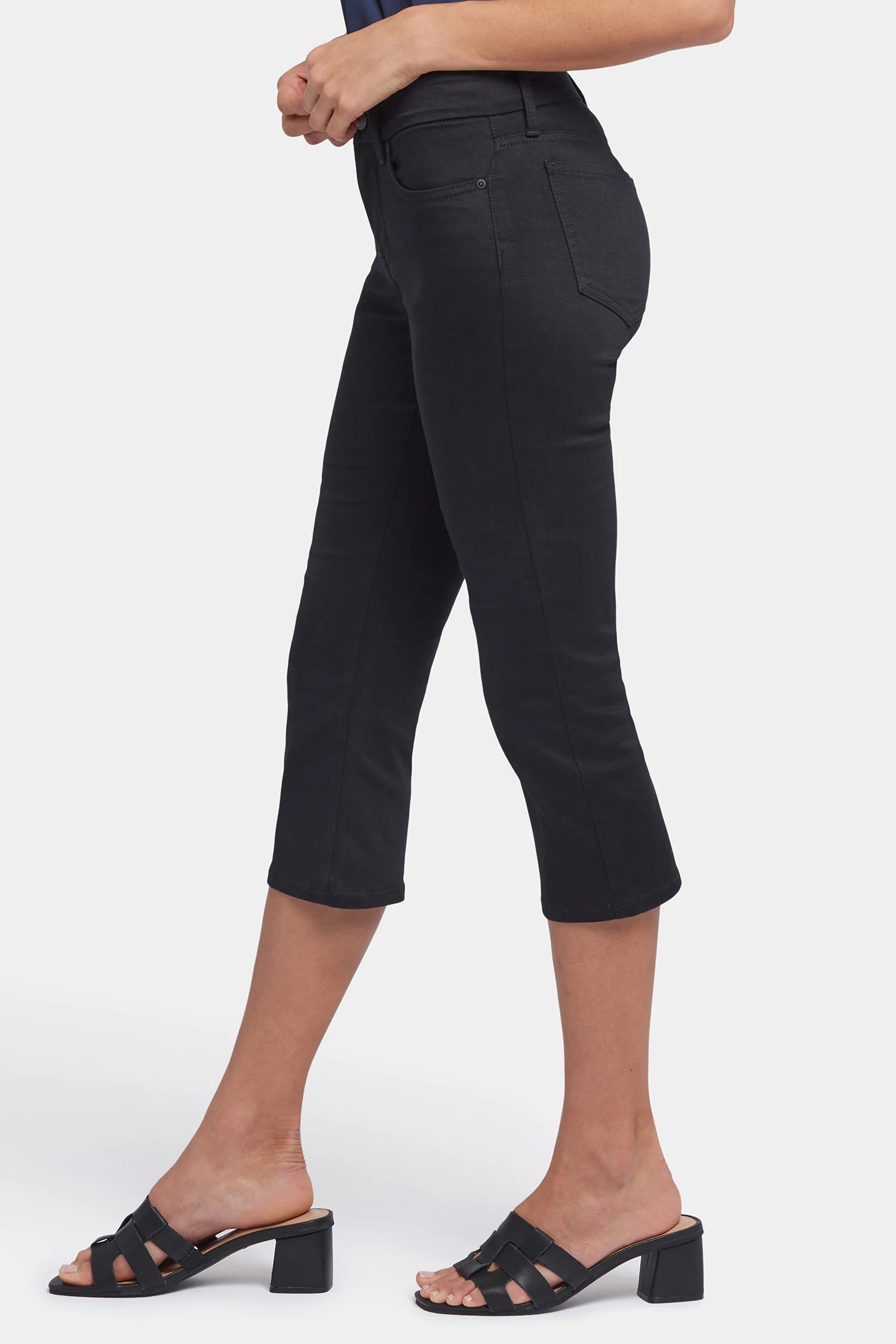 10742-waist-match-marilyn-straight-crop-jeans-in-petite-black-1.webp