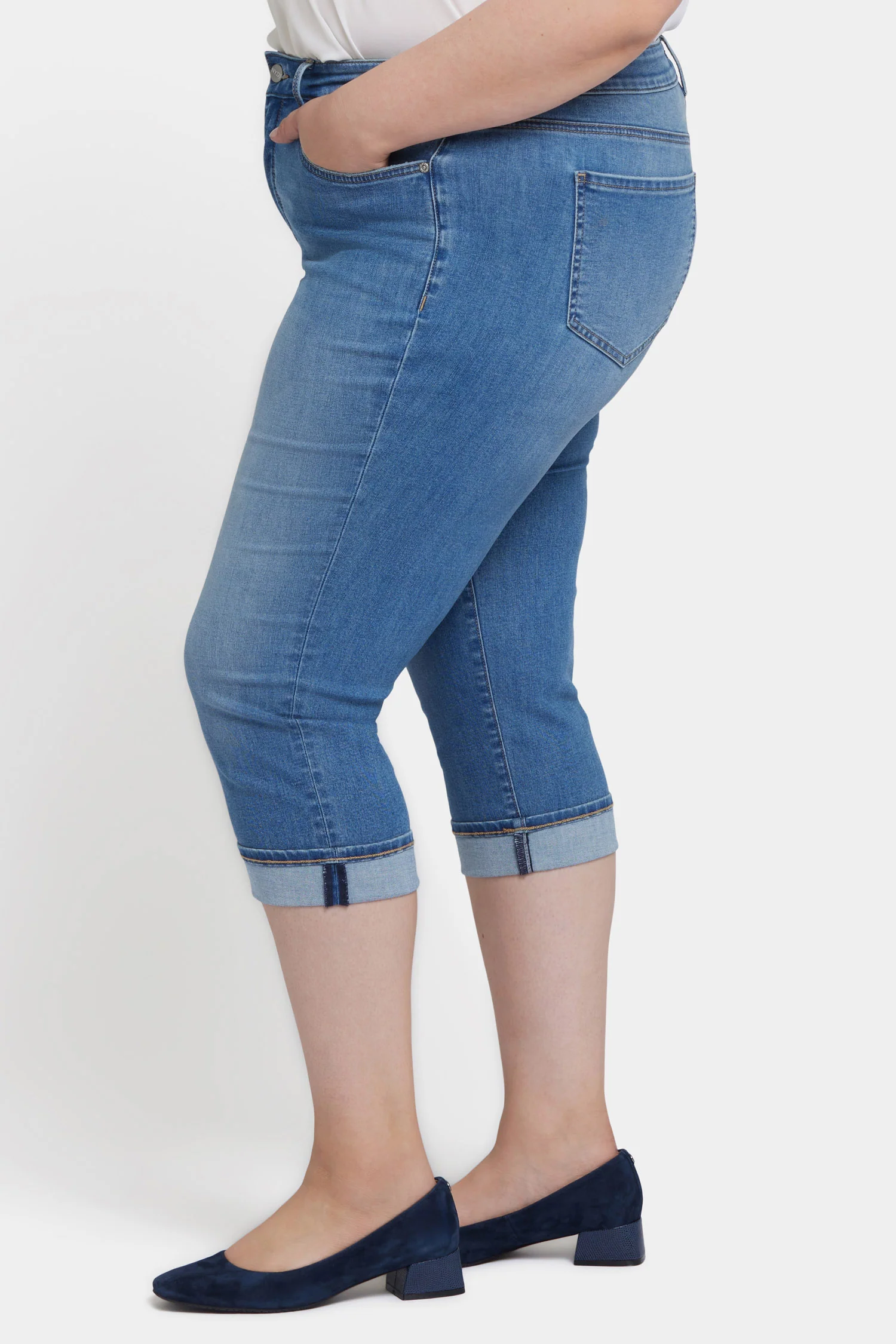 10784-marilyn-straight-crop-jeans-in-plus-size-water-canyon-1.webp