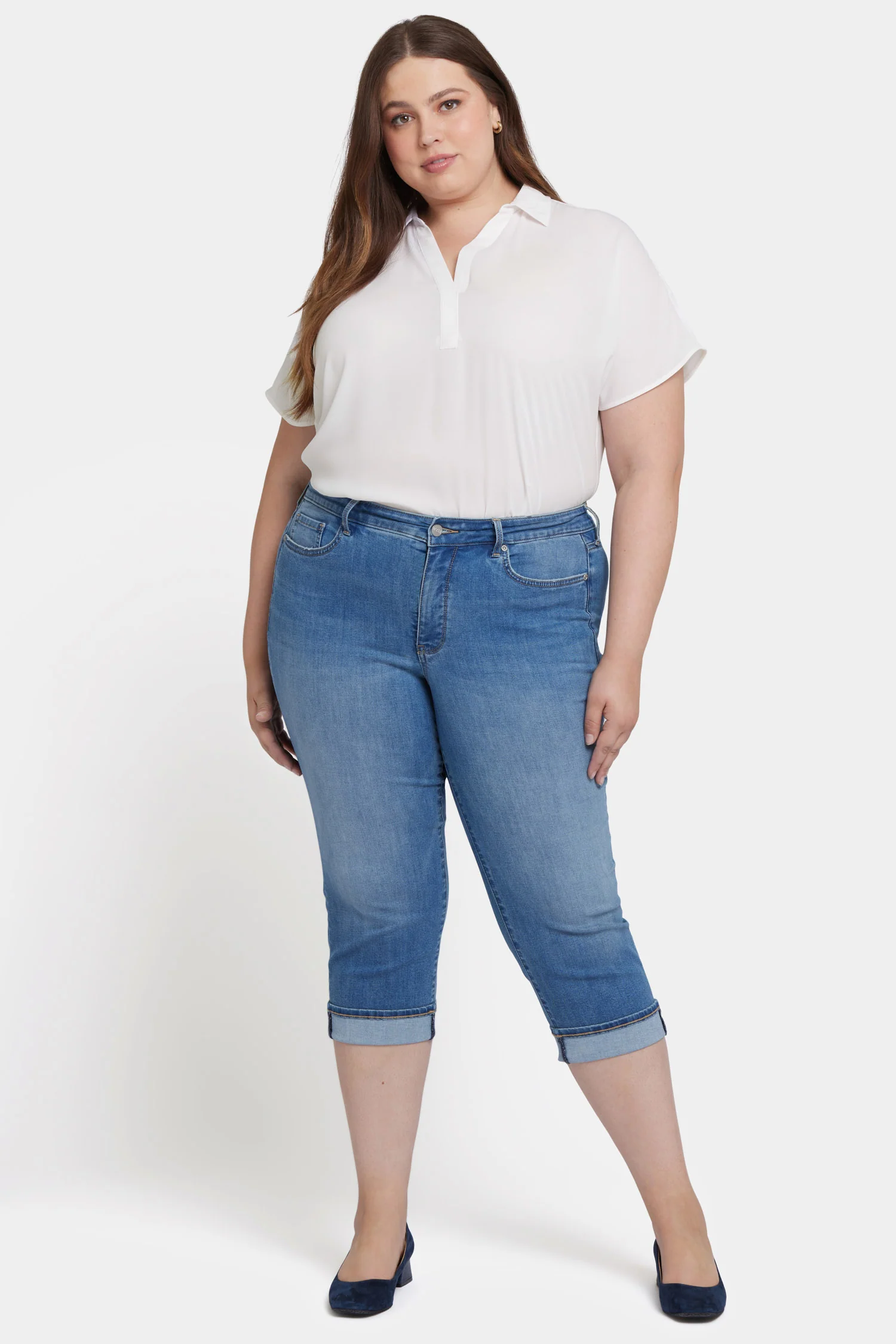 10784-marilyn-straight-crop-jeans-in-plus-size-water-canyon-1.webp