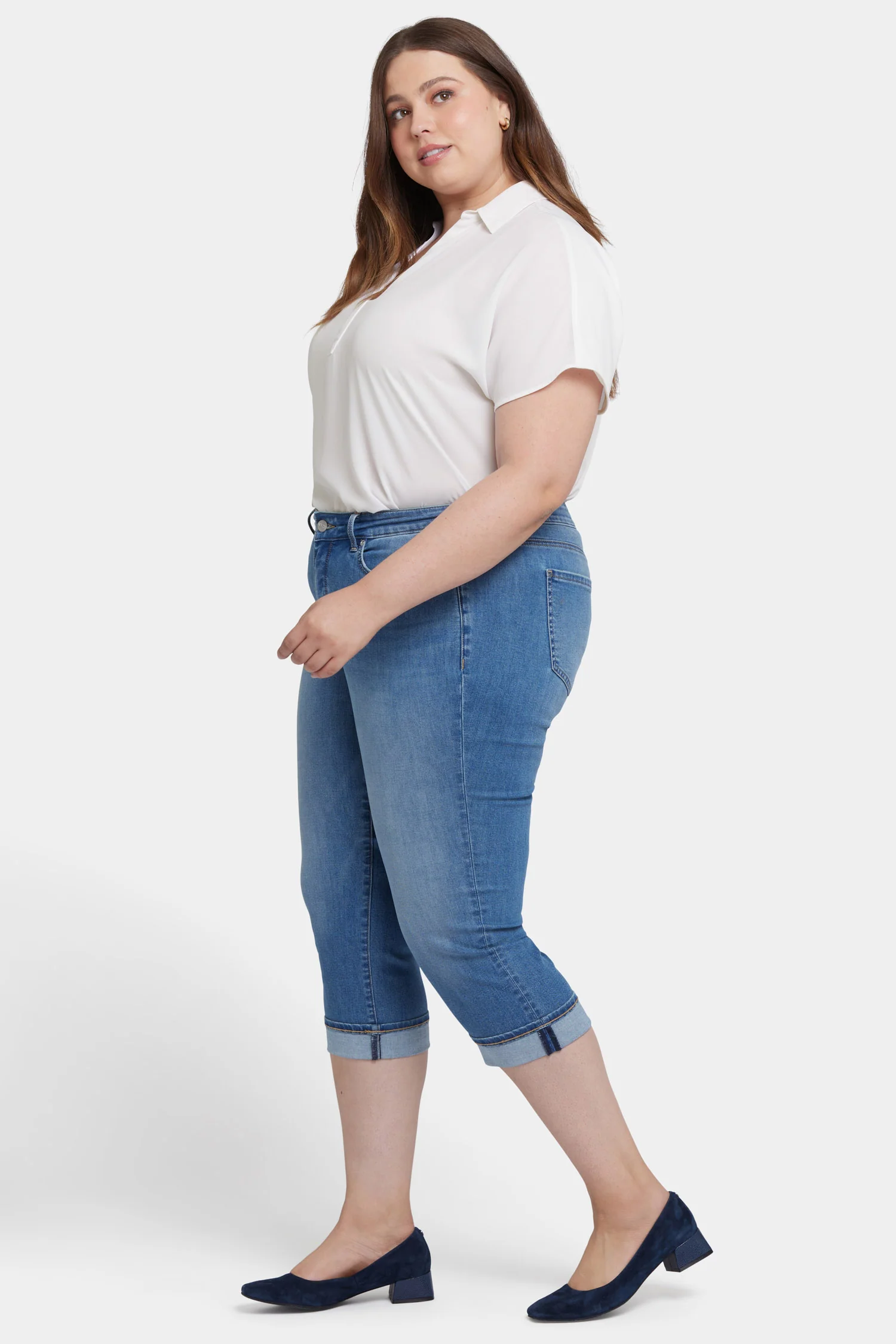 10784-marilyn-straight-crop-jeans-in-plus-size-water-canyon-1.webp