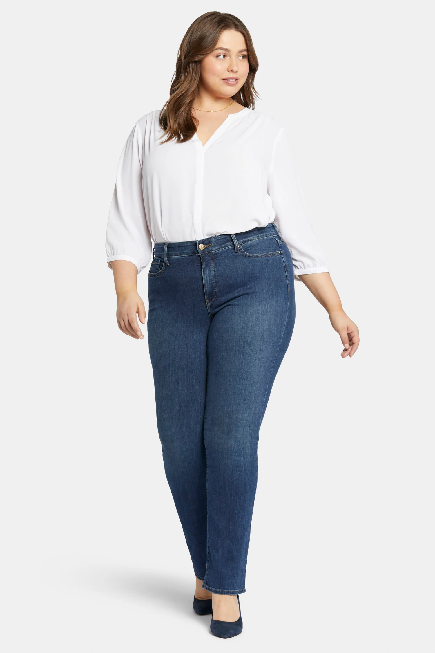 109-marilyn-straight-jeans-in-plus-size-cooper-1.webp