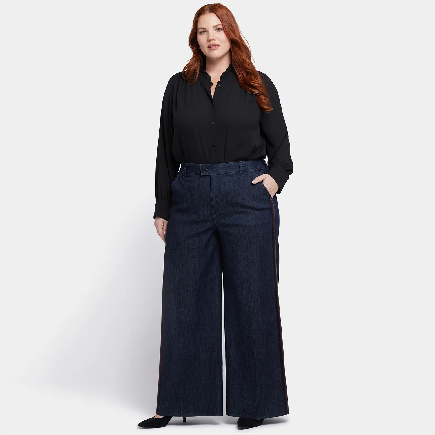 10908-mona-wide-leg-trouser-jeans-in-plus-size-lightweight-rinse-1.webp
