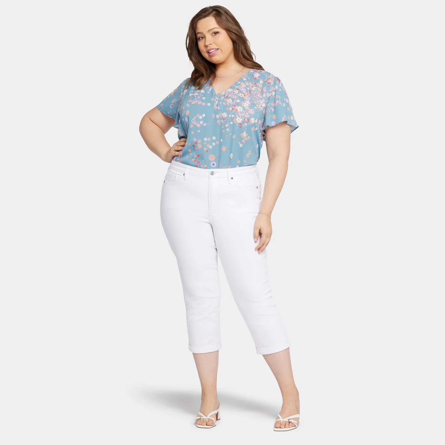 11029-chloe-skinny-capri-jeans-in-plus-size-optic-white-1.webp
