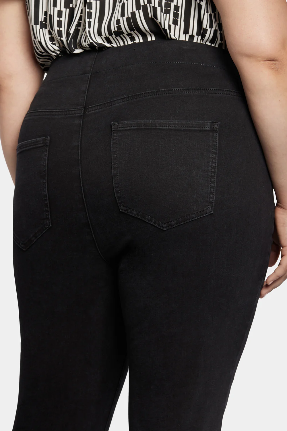 11038-pull-on-straight-pants-in-plus-size-stellar-1.webp