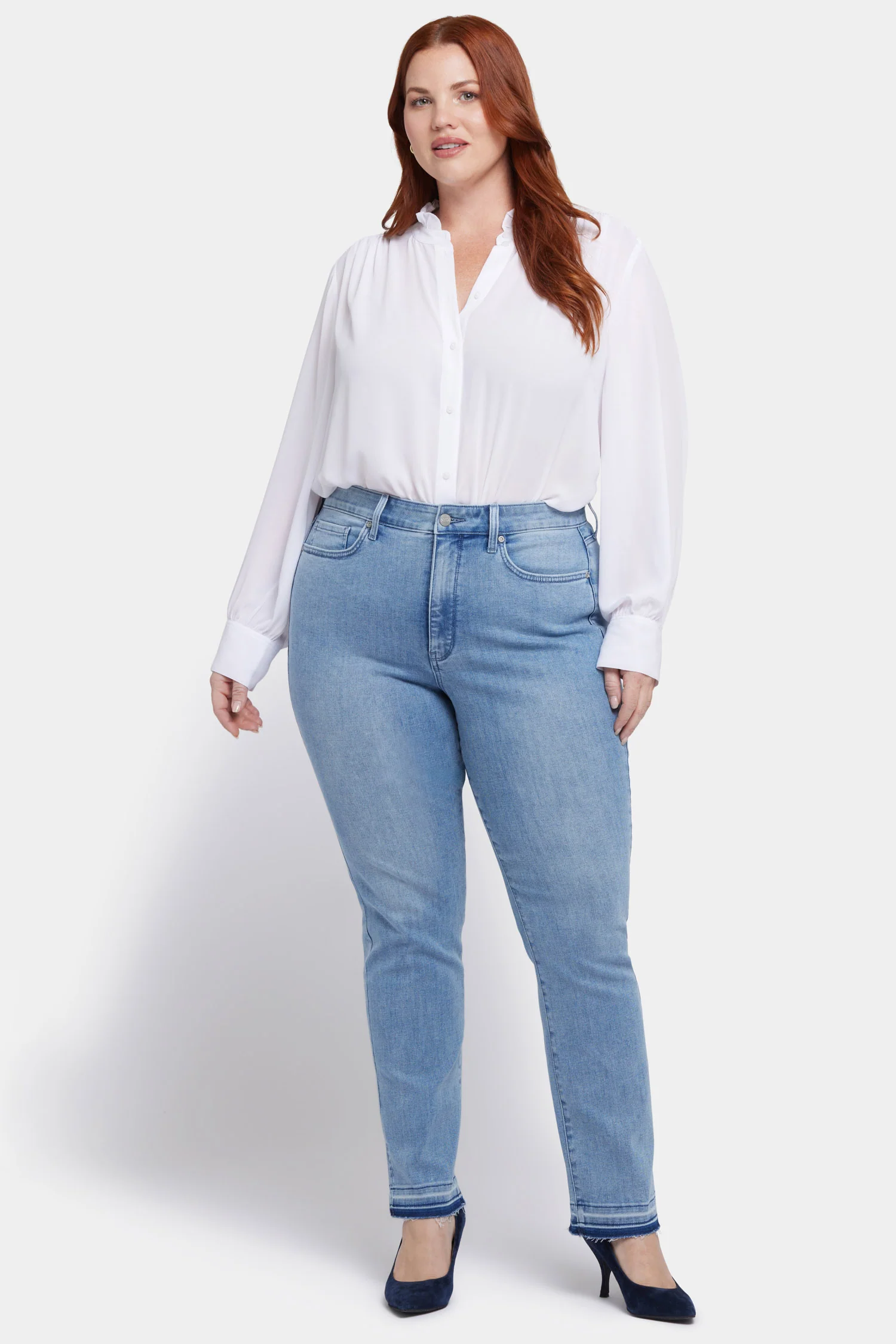 11149-marilyn-straight-jeans-in-plus-size-big-skies-1.webp
