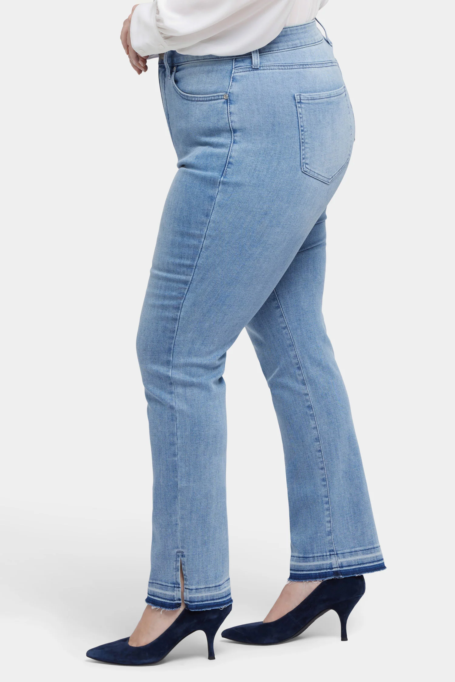 11149-marilyn-straight-jeans-in-plus-size-big-skies-1.webp
