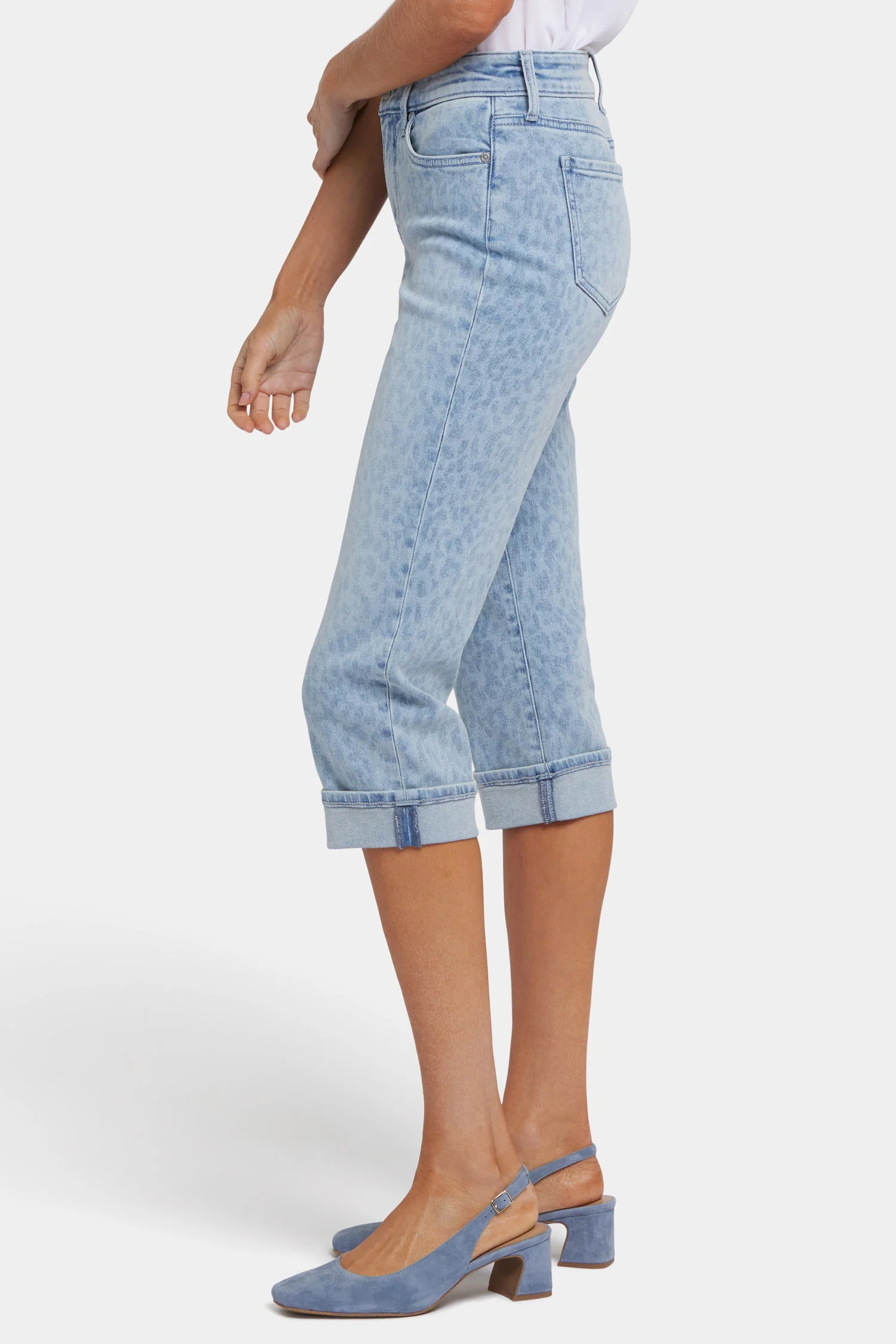 11213-marilyn-straight-crop-jeans-in-petite-alpine-spirit-1.webp