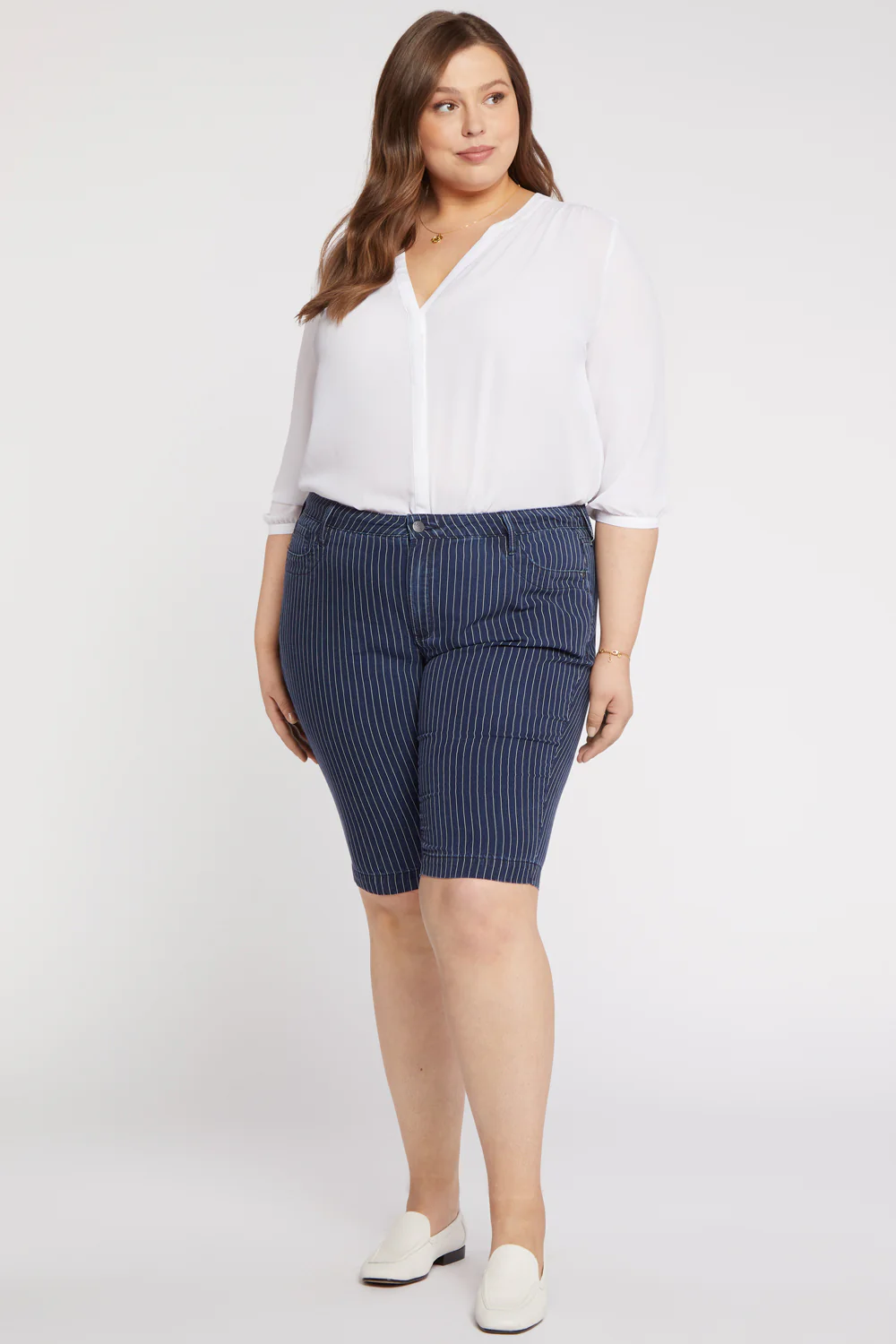 11298-tailored-bermuda-shorts-in-plus-size-dark-enzyme-1.webp