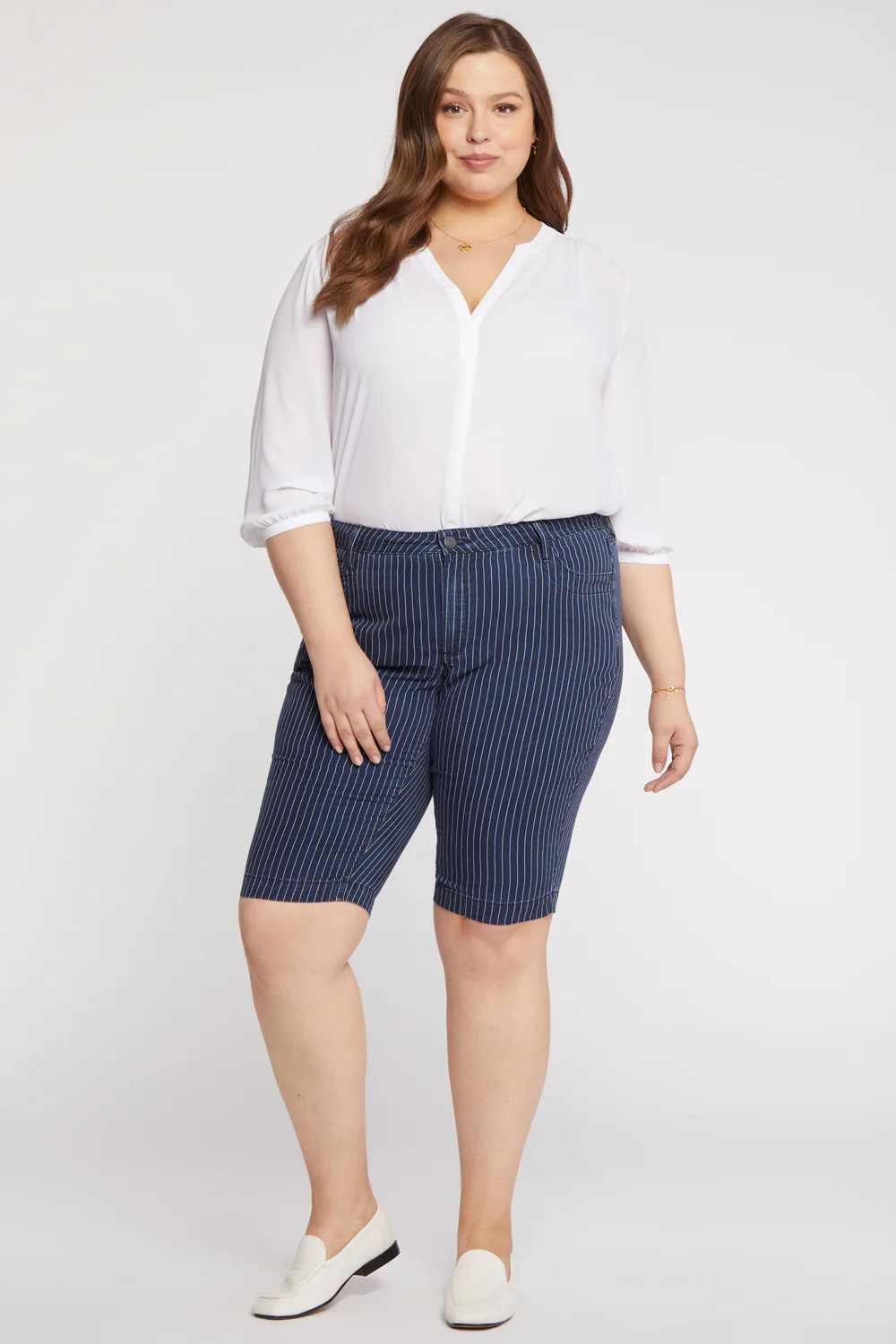 11298-tailored-bermuda-shorts-in-plus-size-dark-enzyme-1.webp