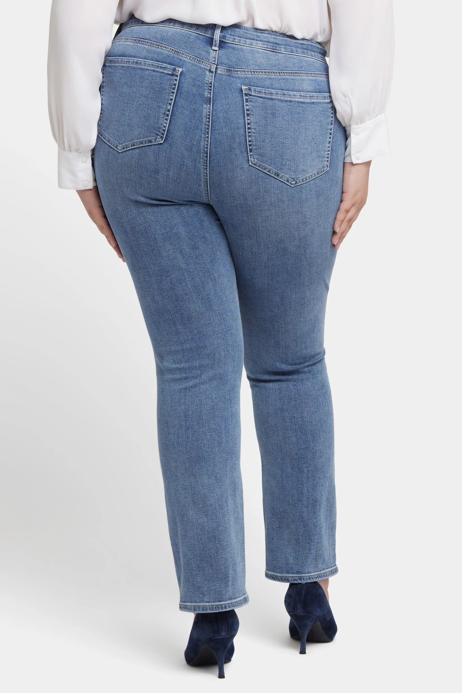 11486-marilyn-straight-jeans-in-plus-size-hayden-valley-1.webp