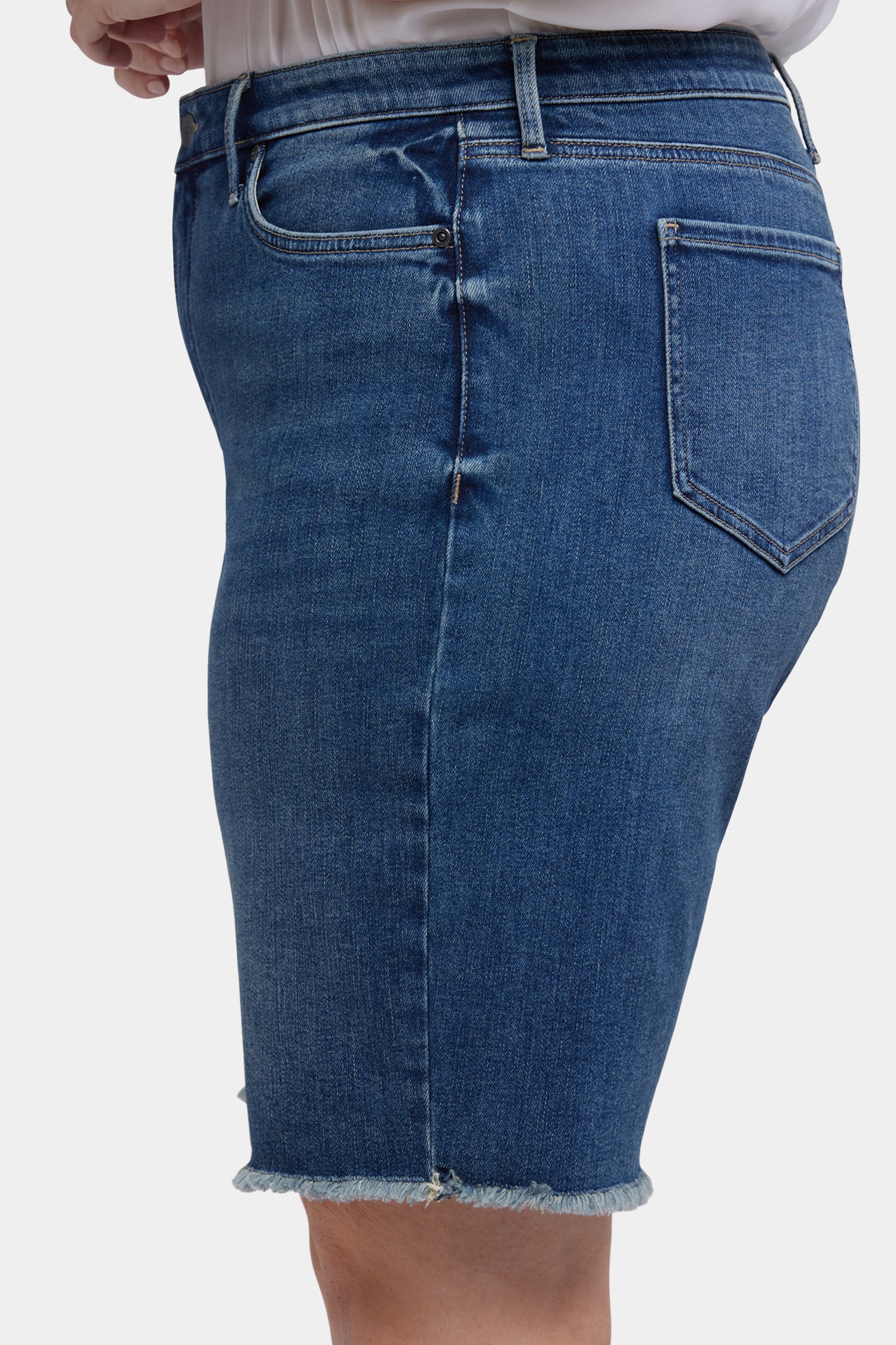 11513-lilly-denim-shorts-in-plus-size-rio-rapids-1.webp