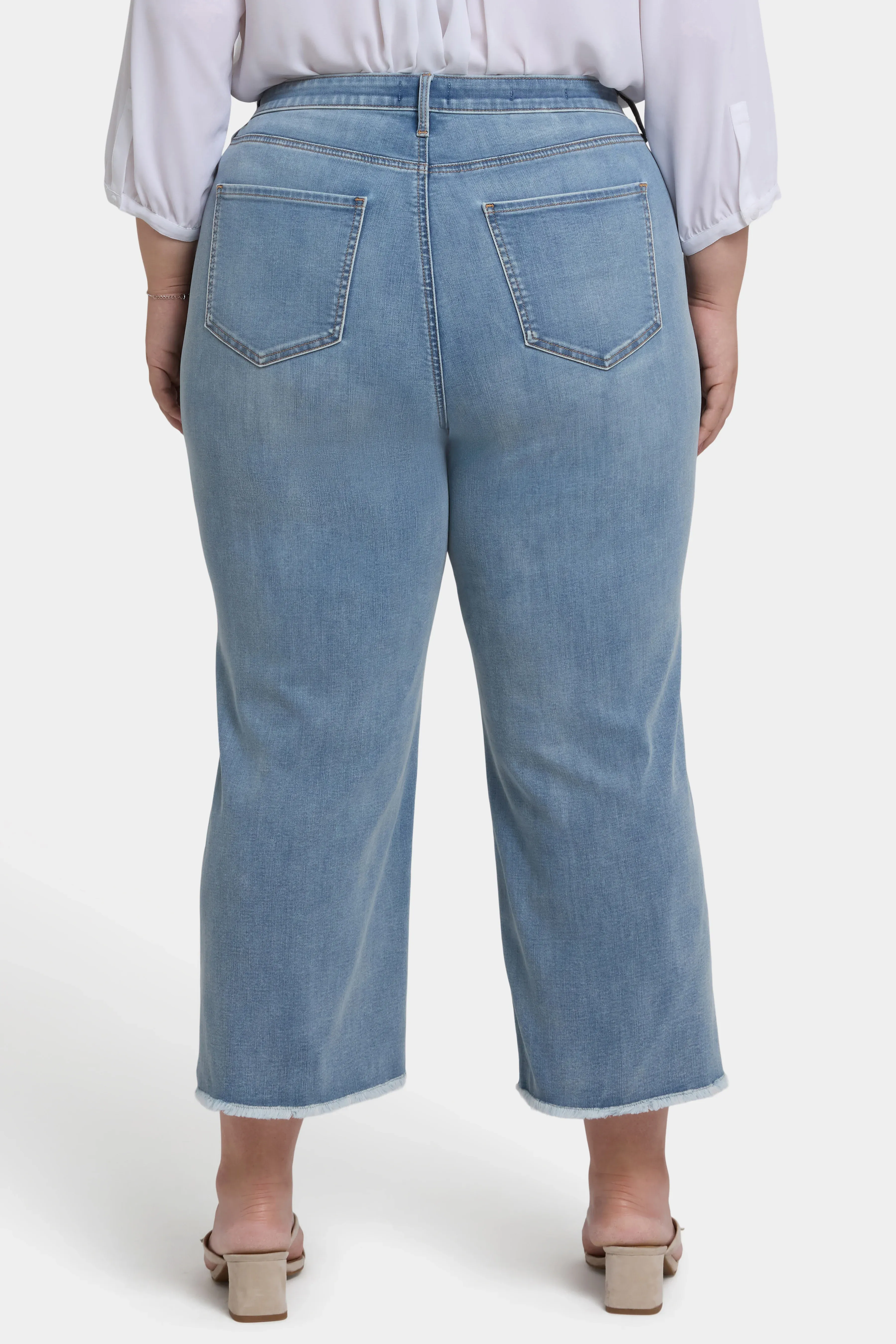 11568-coco-relaxed-wide-leg-crop-jeans-in-plus-size-santiago-sea-1.webp