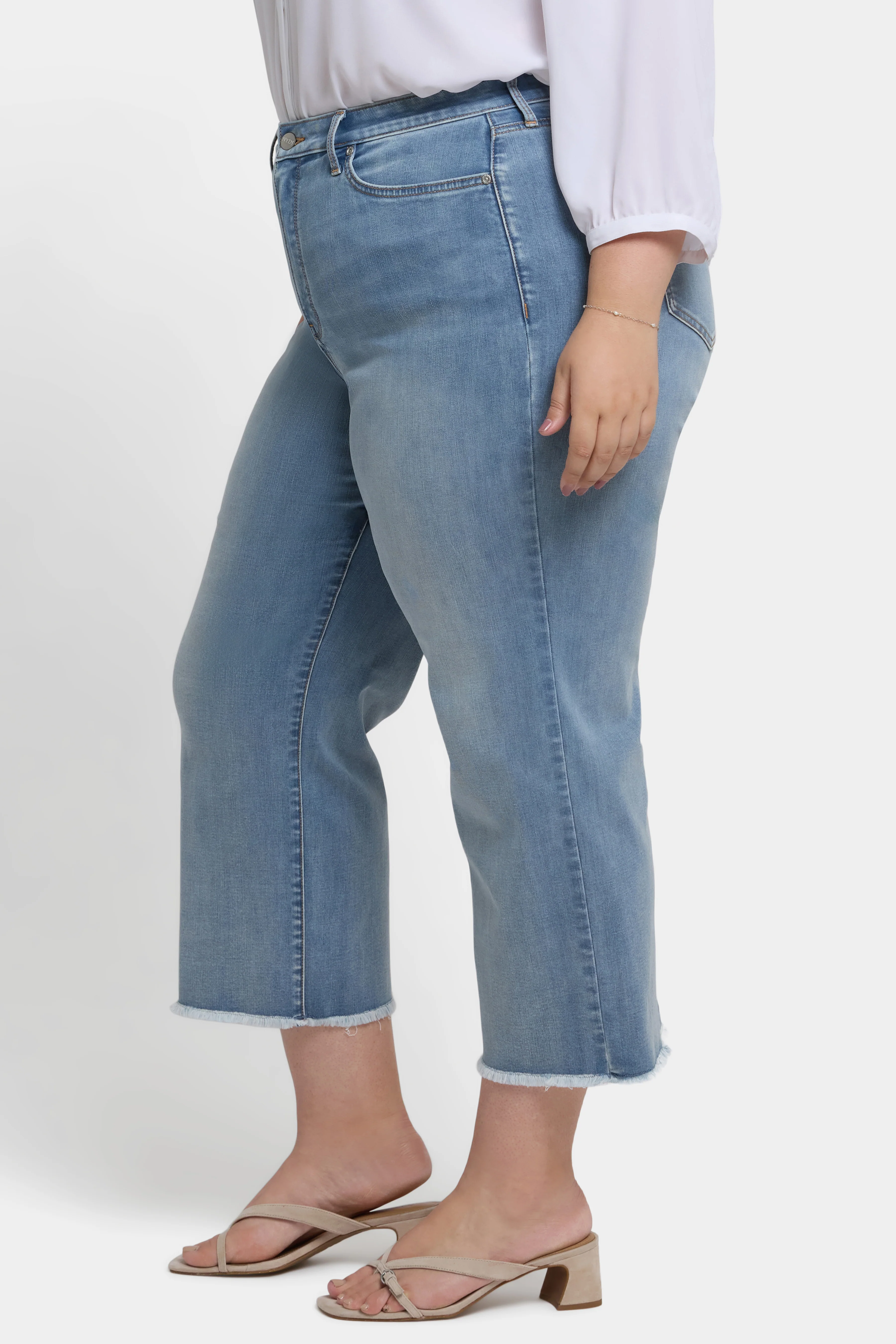 11568-coco-relaxed-wide-leg-crop-jeans-in-plus-size-santiago-sea-1.webp