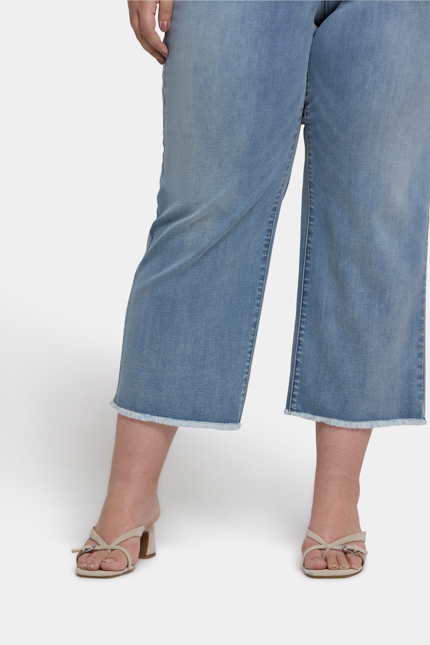 11568-coco-relaxed-wide-leg-crop-jeans-in-plus-size-santiago-sea-1.webp