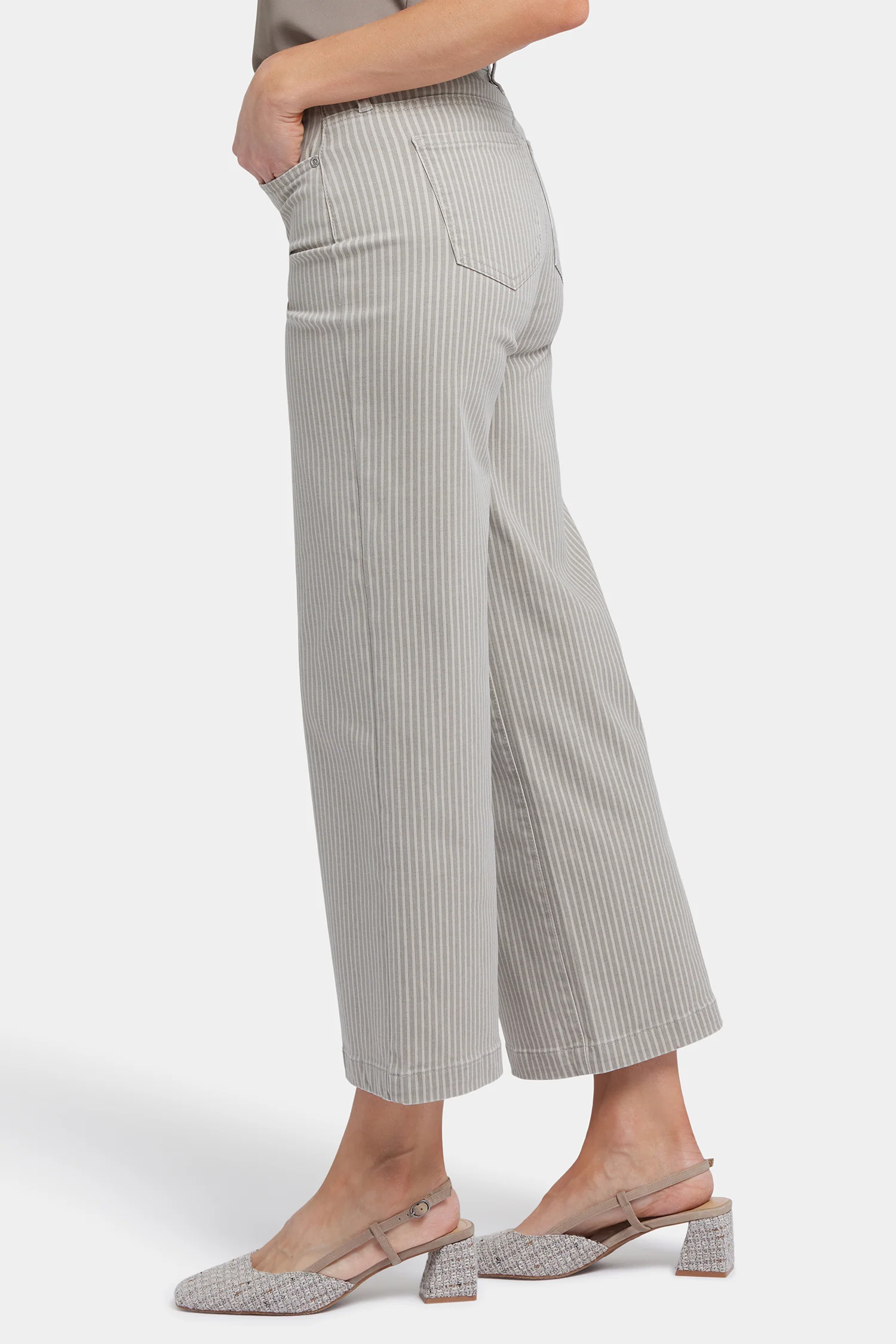 11672-teresa-wide-leg-ankle-jeans-in-petite-hidden-lodge-stripe-1.webp