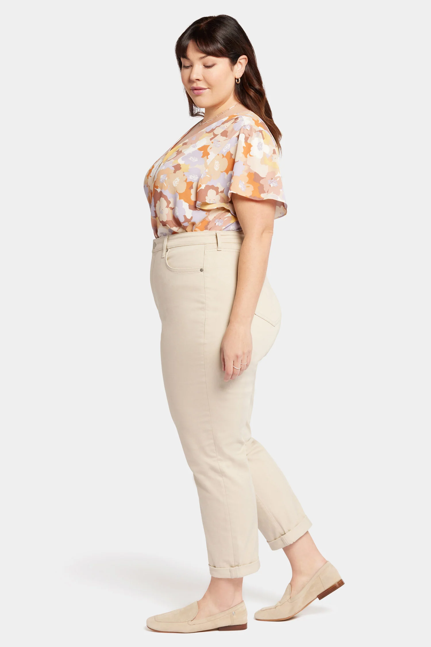 11717-margot-girlfriend-jeans-in-plus-size-feather-1.webp