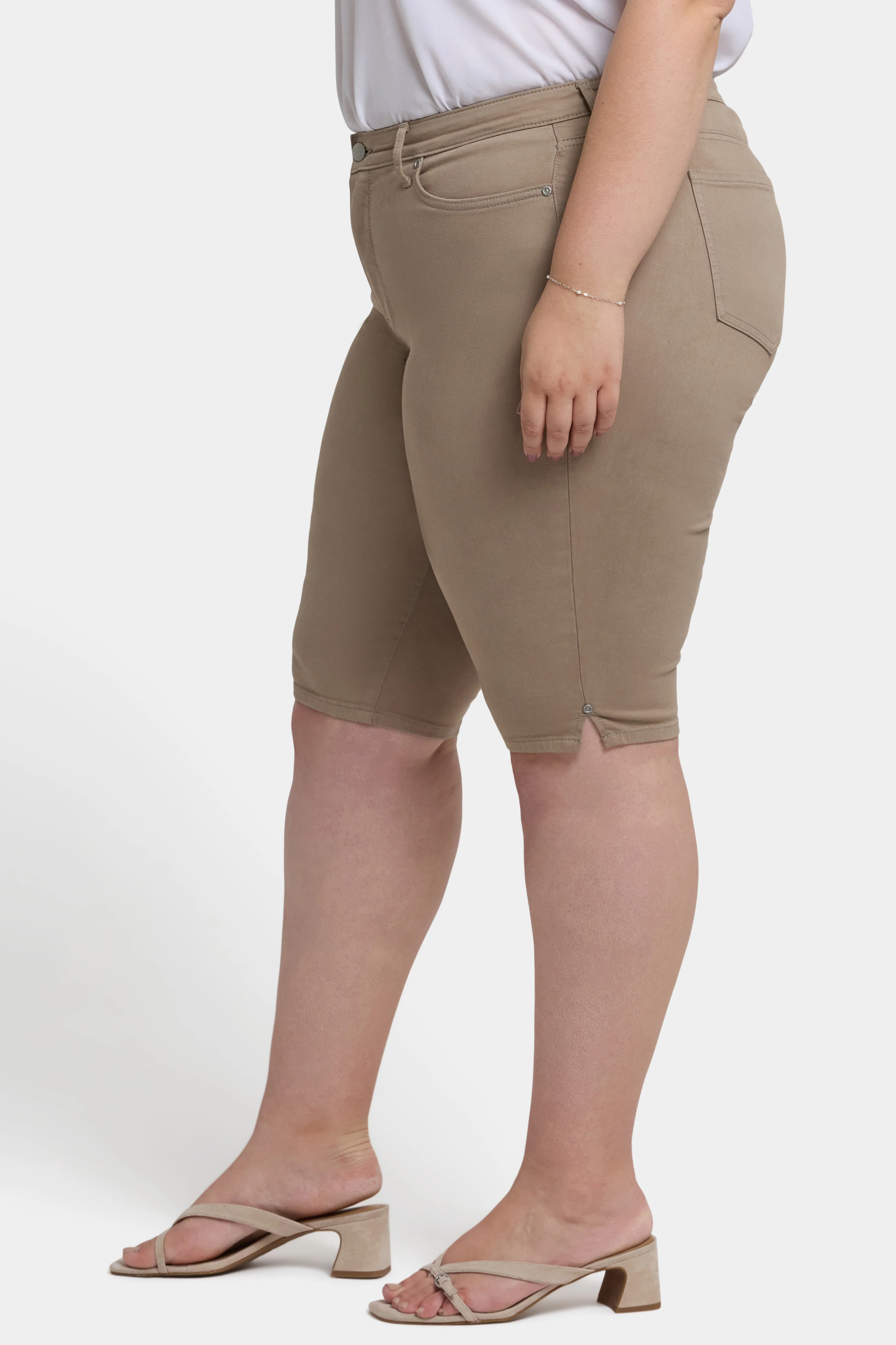 11726-sophie-bike-capri-jeans-in-plus-size-saddlewood-1.webp