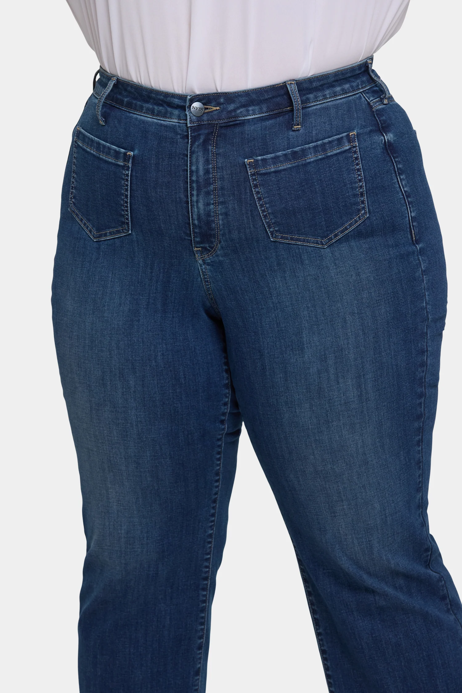 11779-coco-relaxed-wide-leg-crop-jeans-in-plus-size-rio-rapids-1.webp