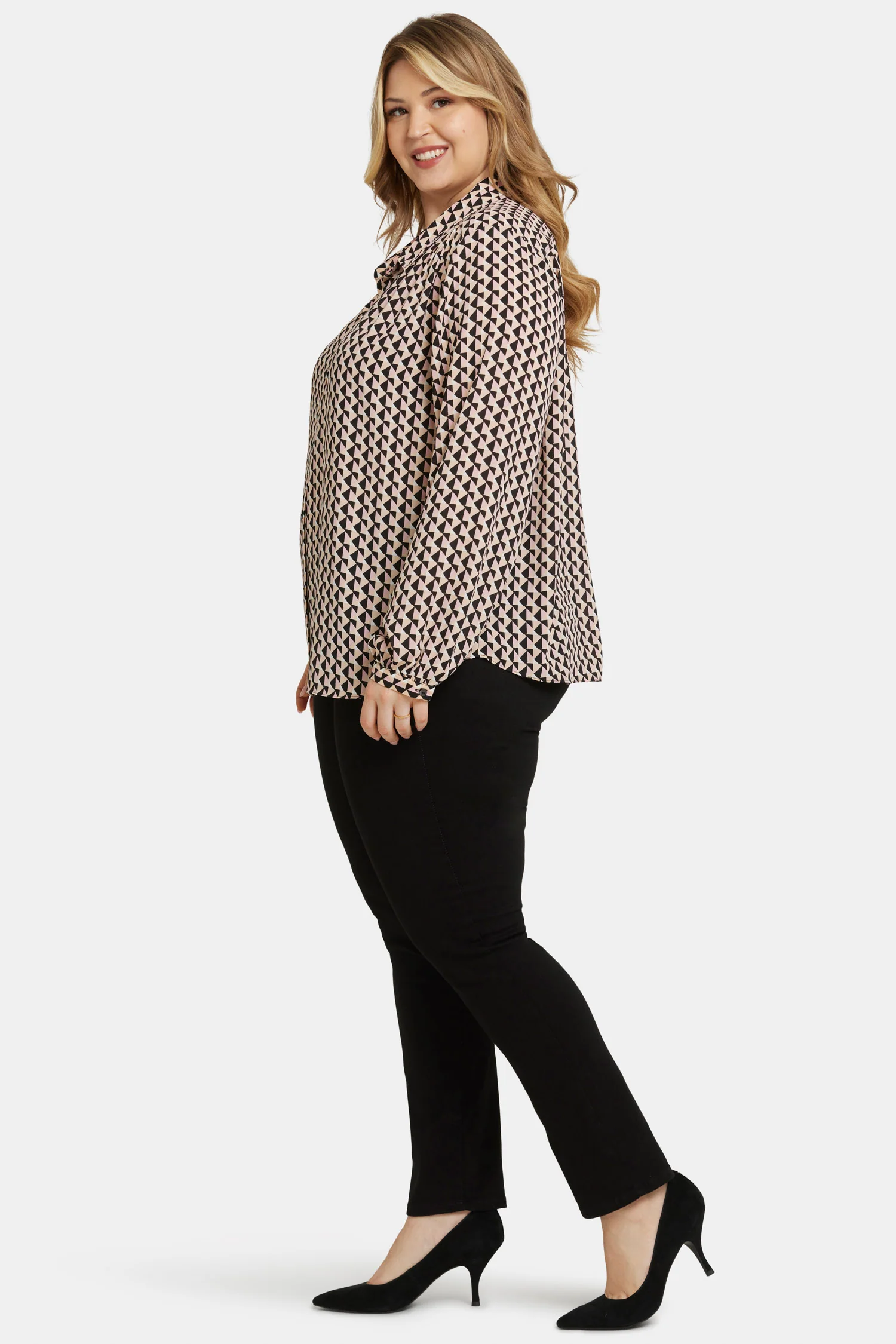 11800-modern-blouse-in-plus-size-corinth-peaks-1.webp