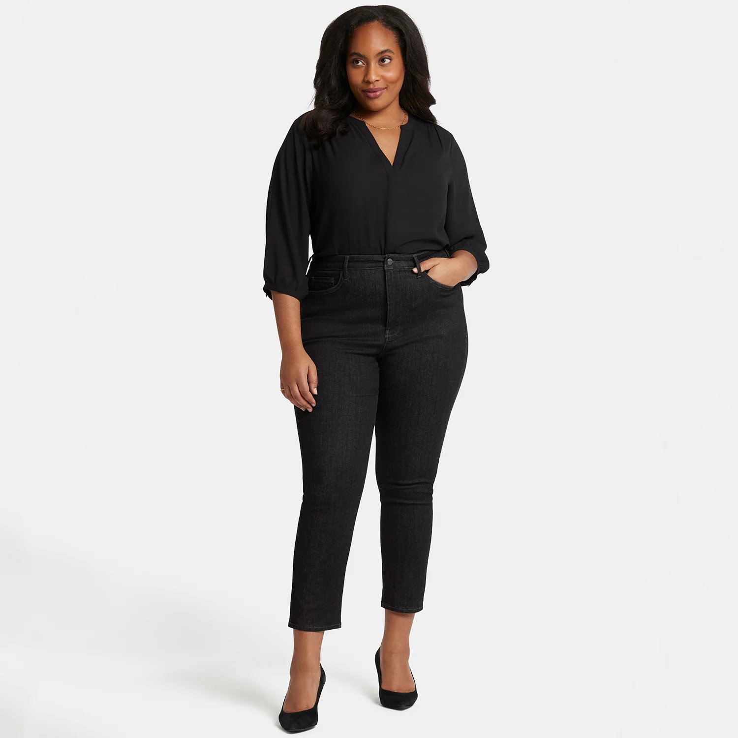 11807-curve-shaper-sheri-slim-ankle-jeans-in-plus-size-gardenranch-1.webp