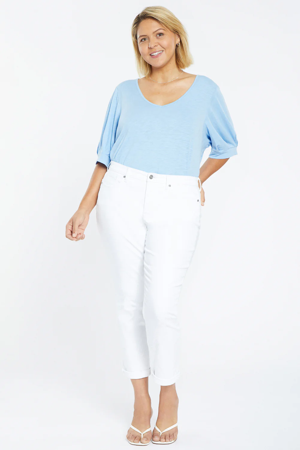 11869-margot-girlfriend-jeans-in-plus-size-optic-white-1.webp
