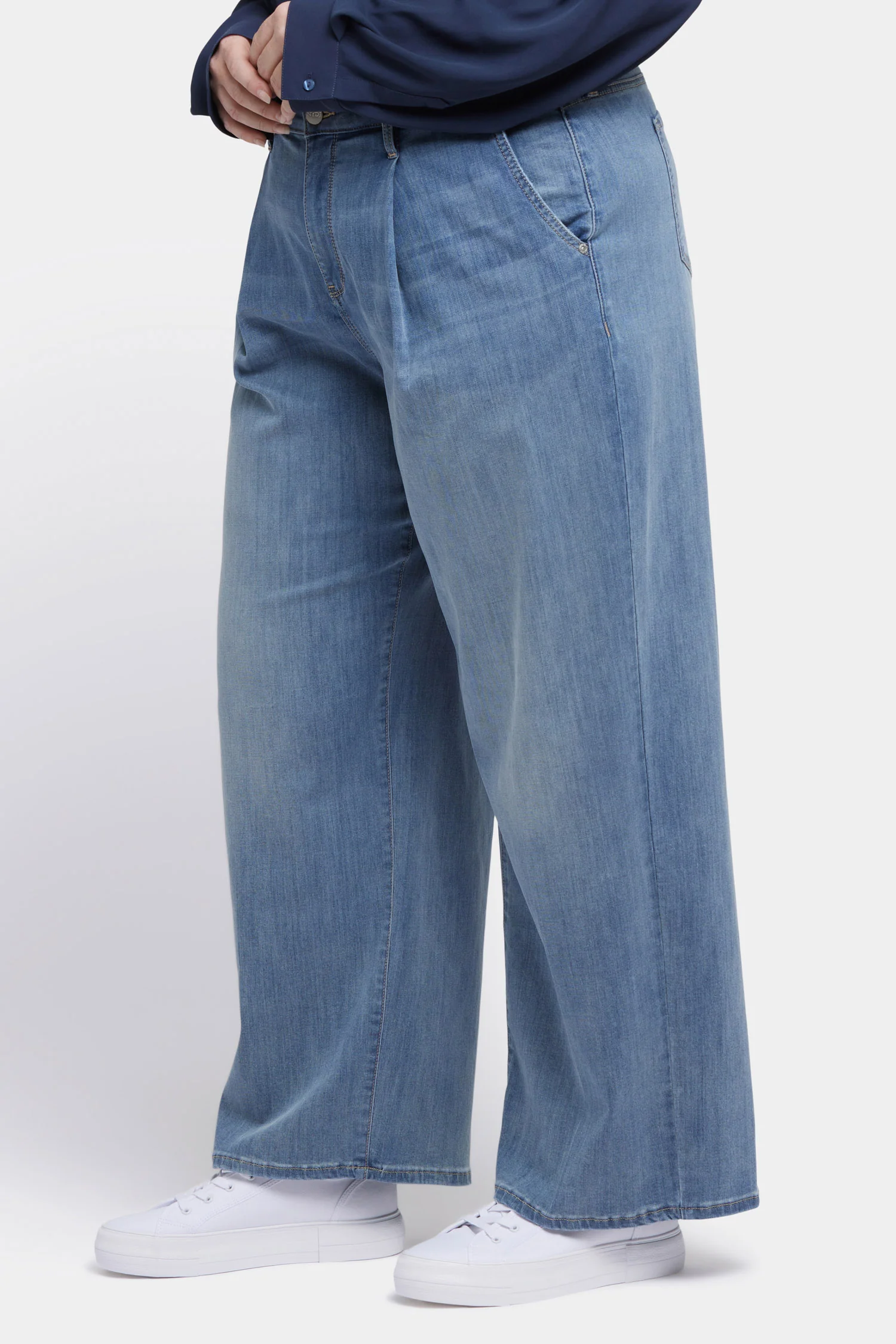 11902-teresa-wide-leg-ankle-jeans-in-plus-size-indigo-stream-1.webp