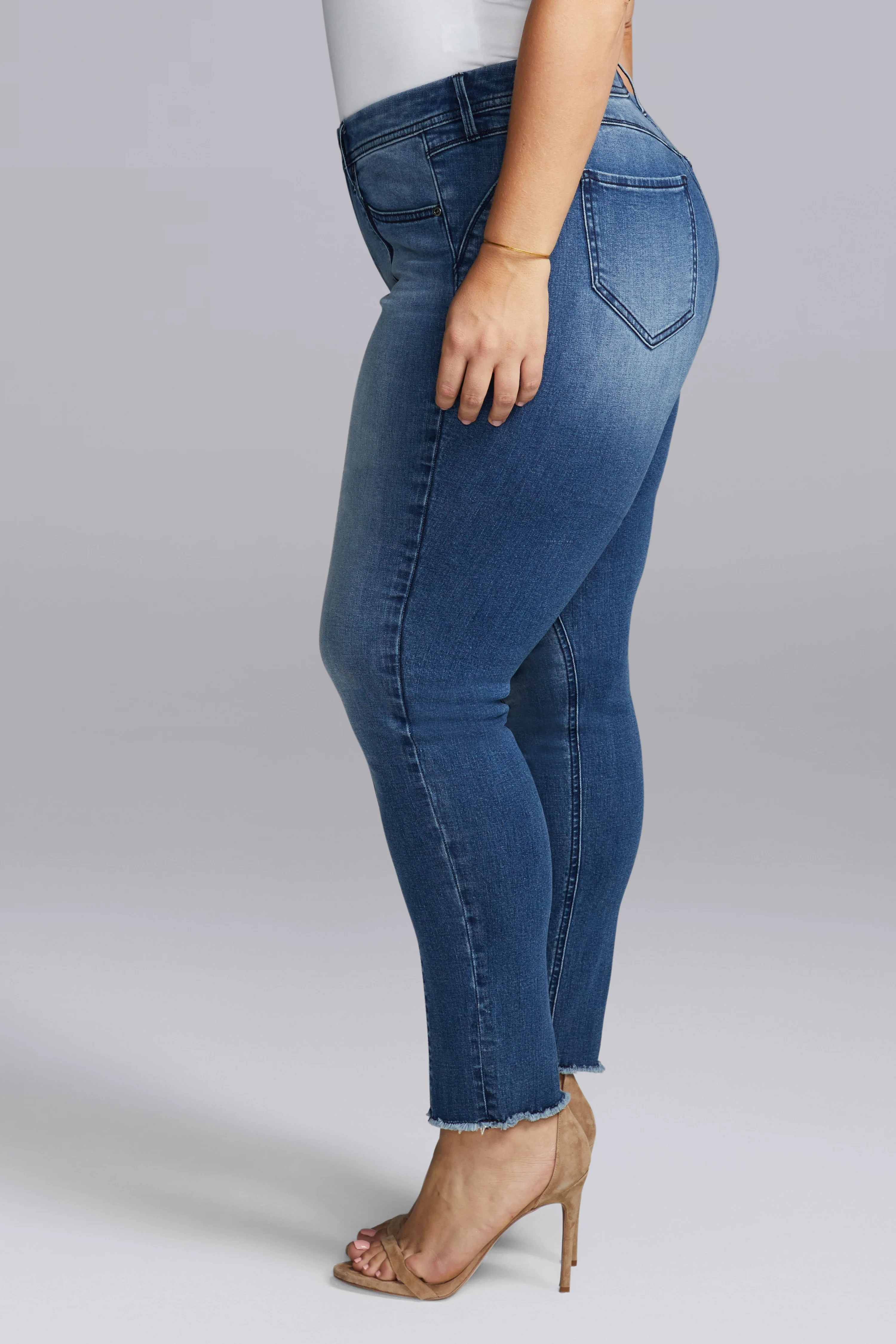 11932-boost-skinny-ankle-jeans-taylor-1.webp