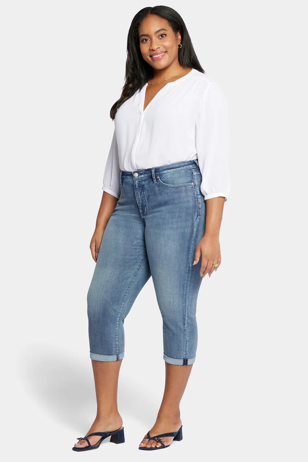 11949-chloe-skinny-capri-jeans-in-plus-size-prelude-1.webp