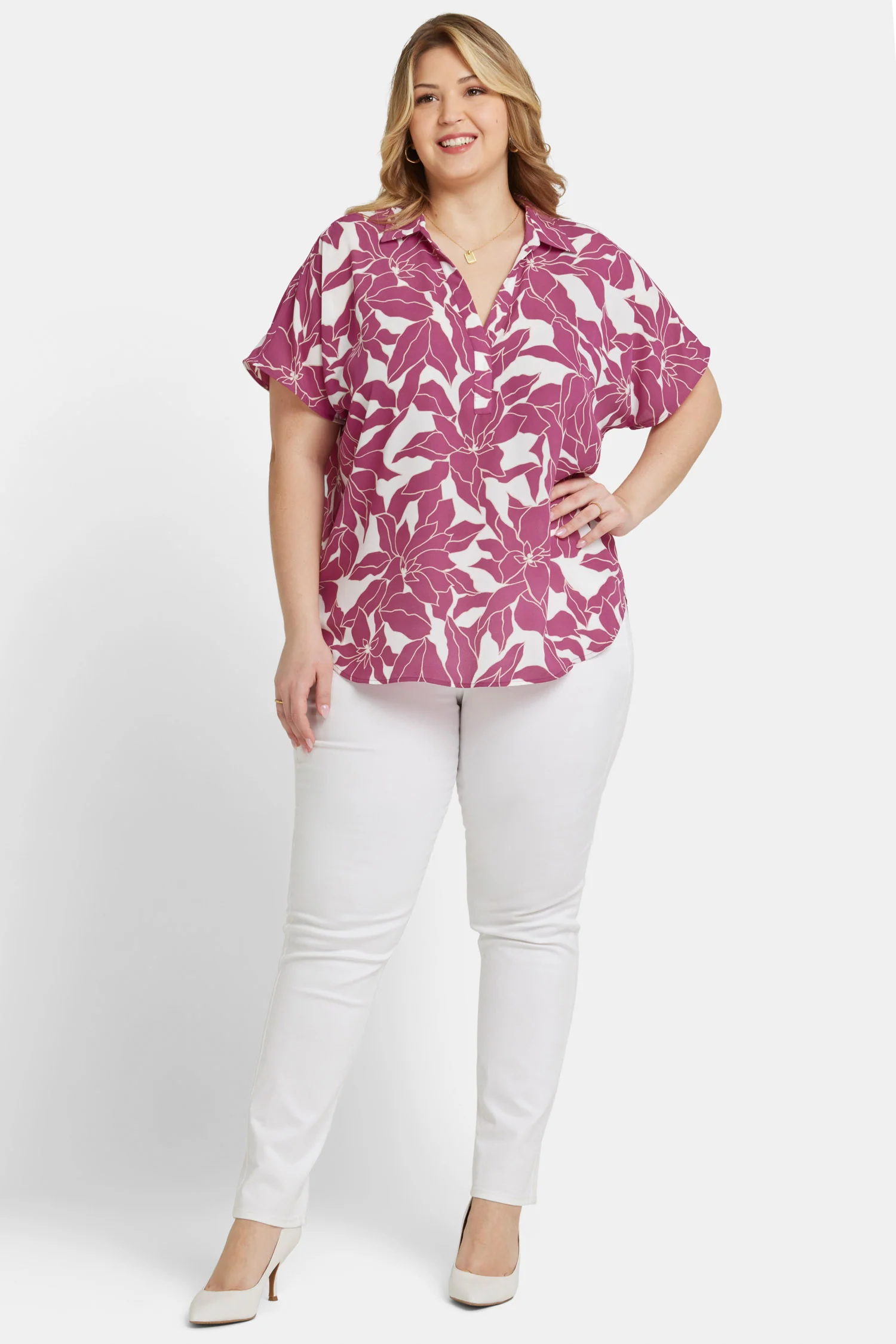 11964-becky-short-sleeved-blouse-in-plus-size-adonia-1.webp
