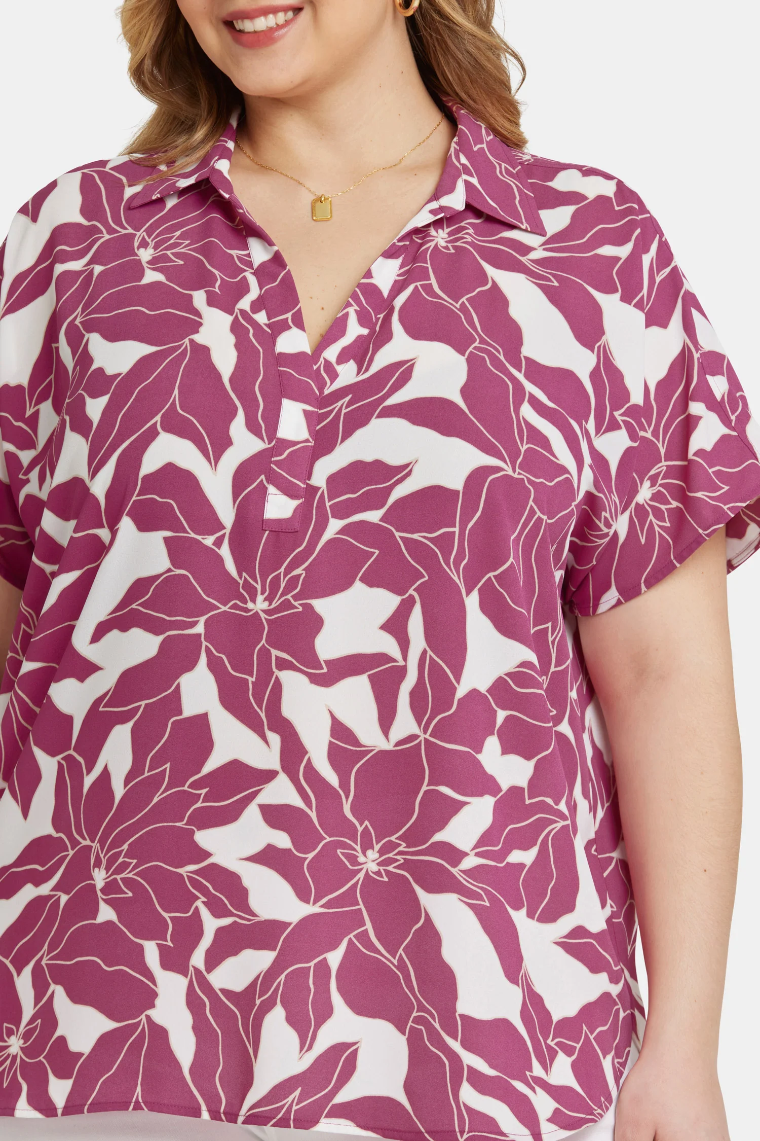 11964-becky-short-sleeved-blouse-in-plus-size-adonia-1.webp
