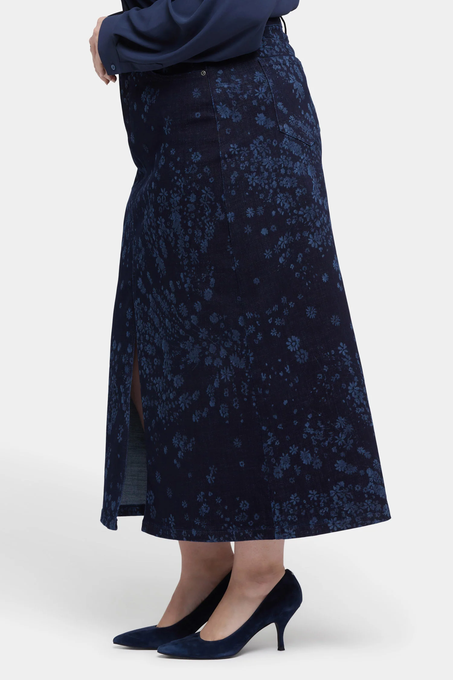 12095-high-rise-long-skirt-in-plus-size-dark-indigo-salome-1.webp