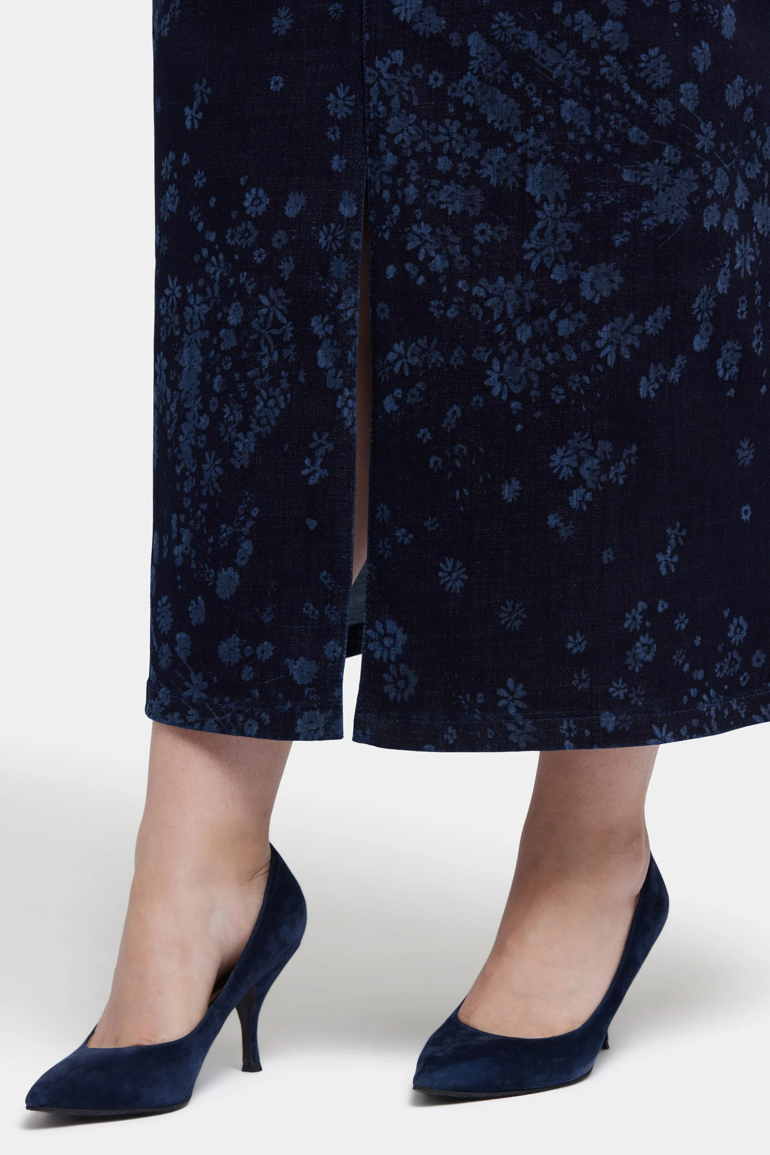 12095-high-rise-long-skirt-in-plus-size-dark-indigo-salome-1.webp