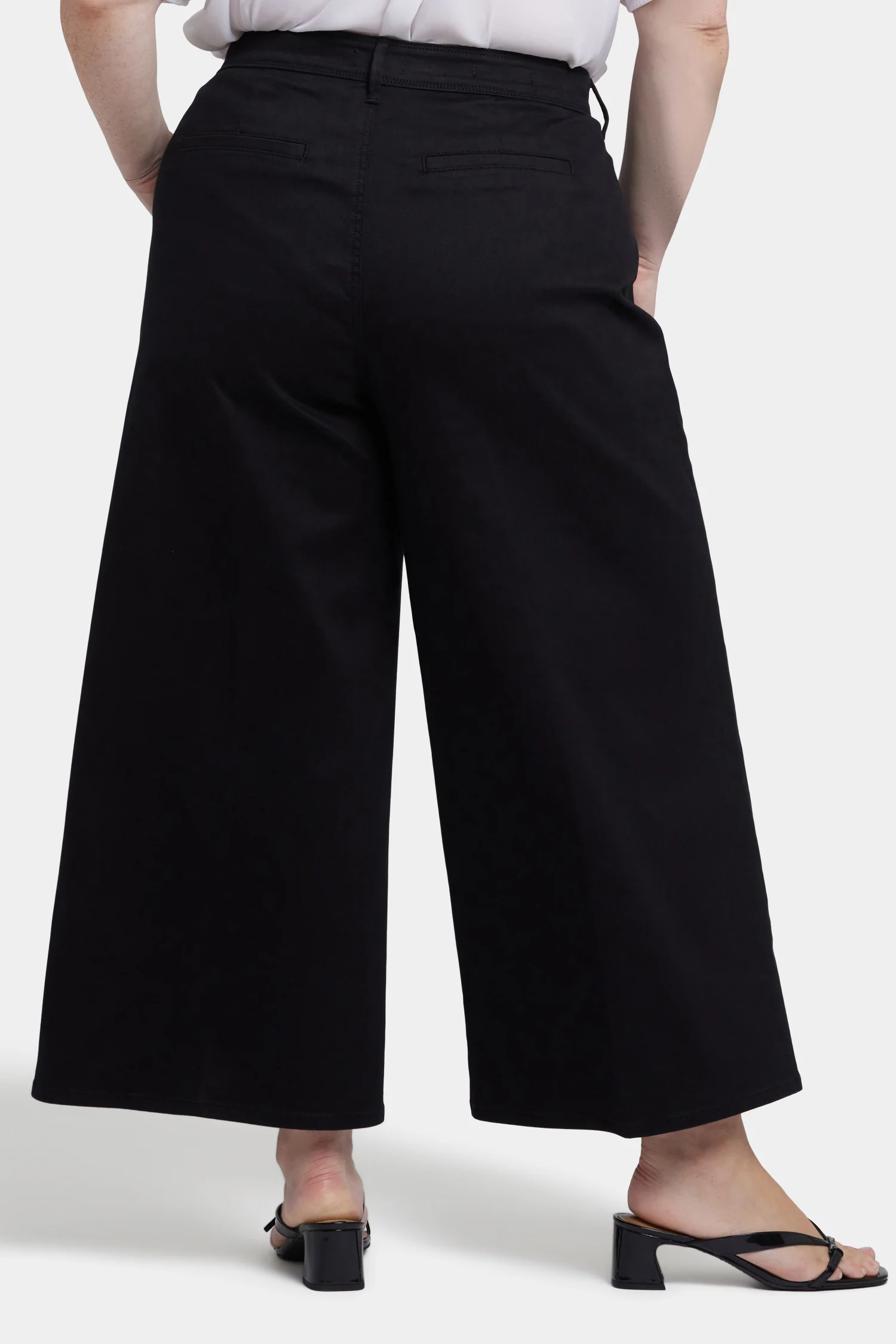Mona Wide Leg Trouser Ankle Jeans In Plus Size - Black
